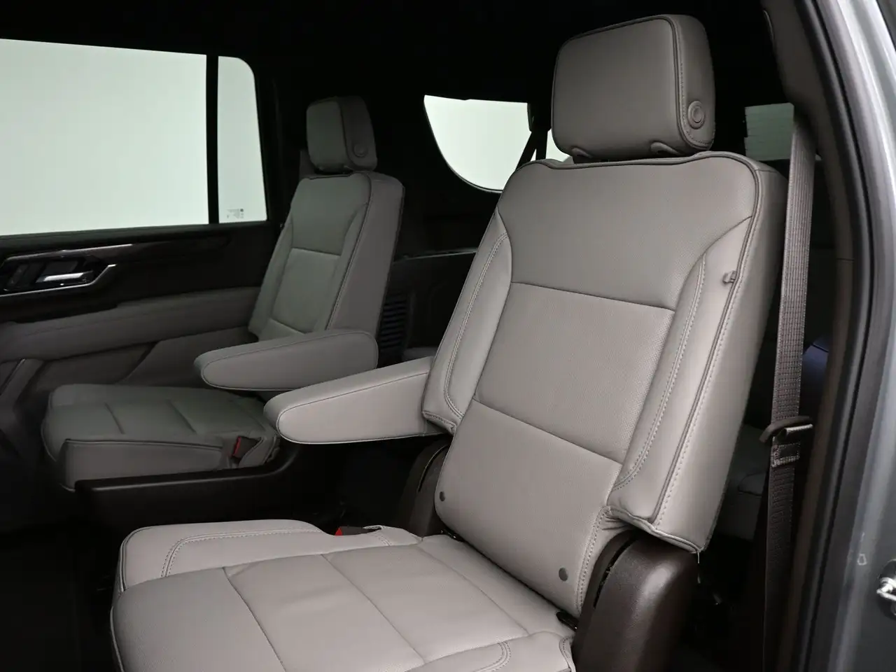 GMC Yukon снимка GMC Yukon