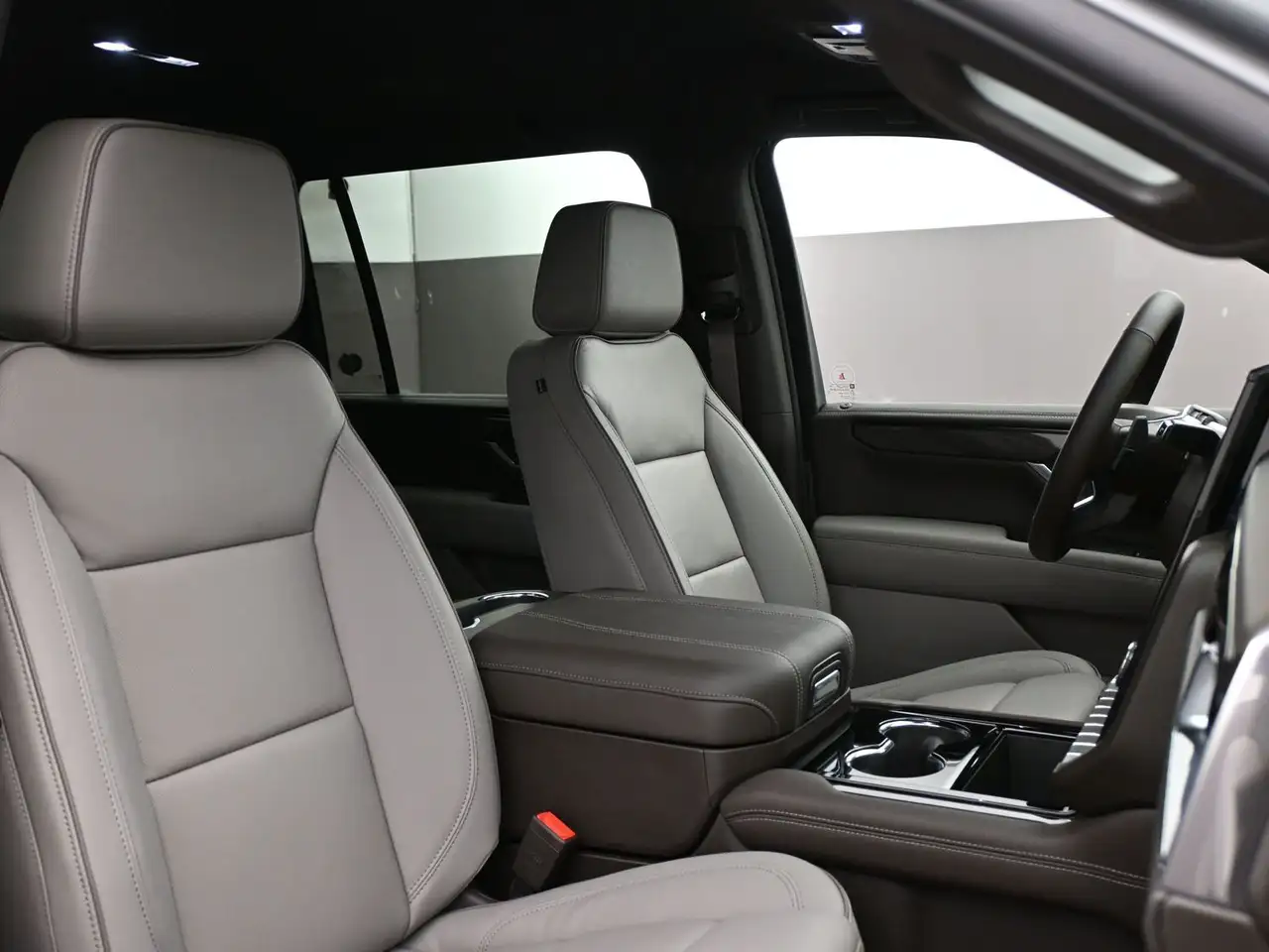 GMC Yukon снимка GMC Yukon