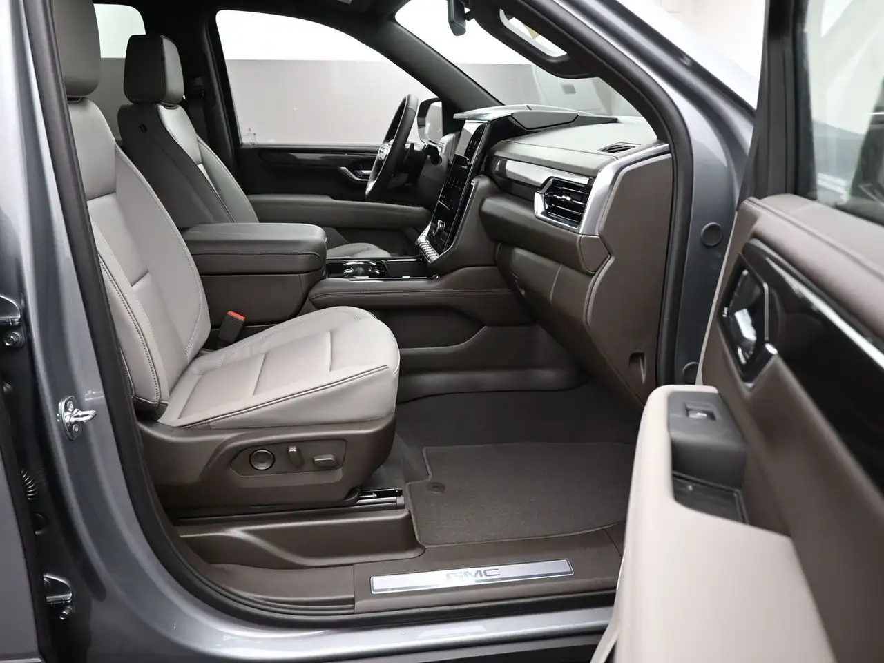 GMC Yukon снимка GMC Yukon