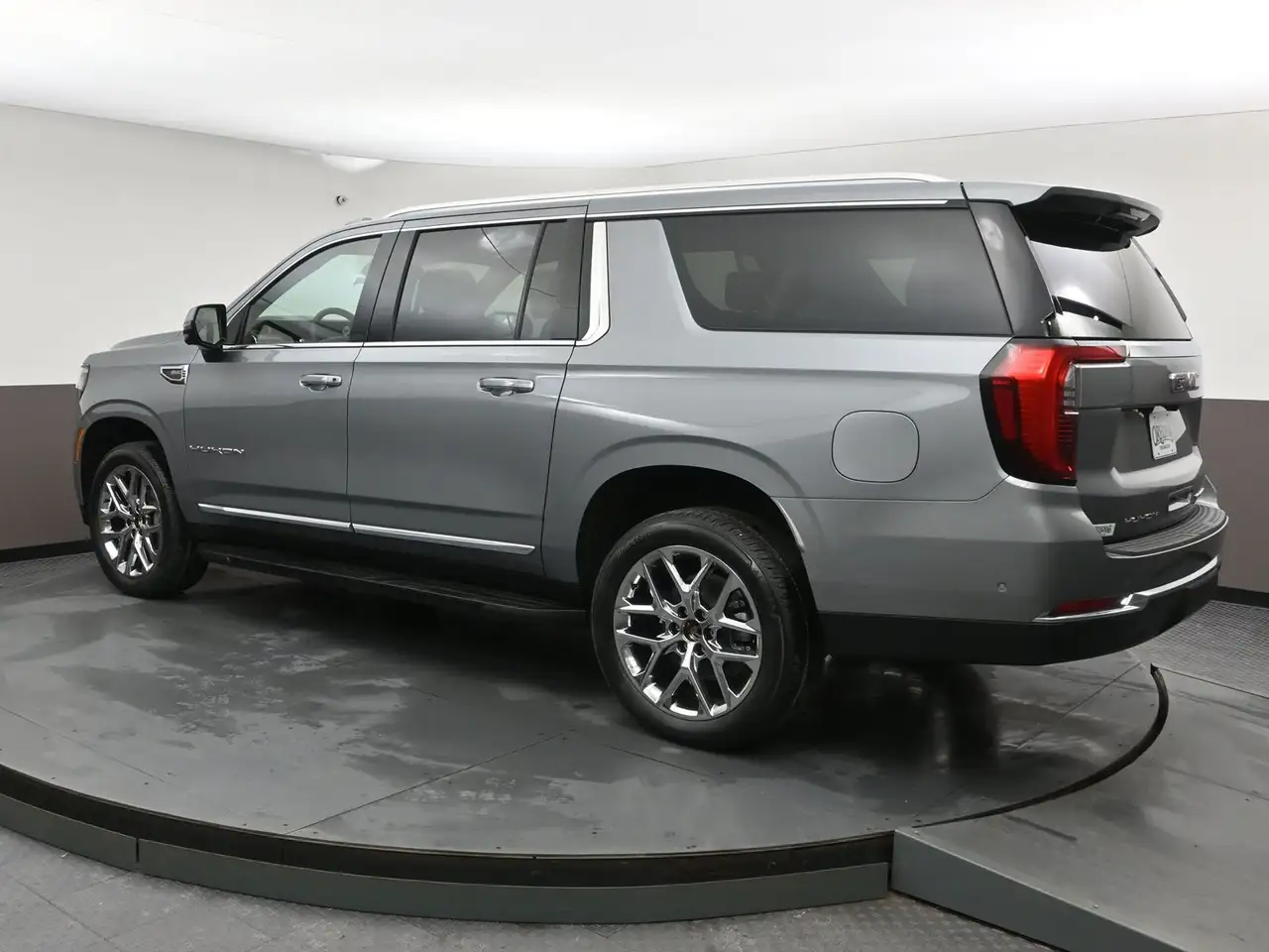 GMC Yukon снимка GMC Yukon