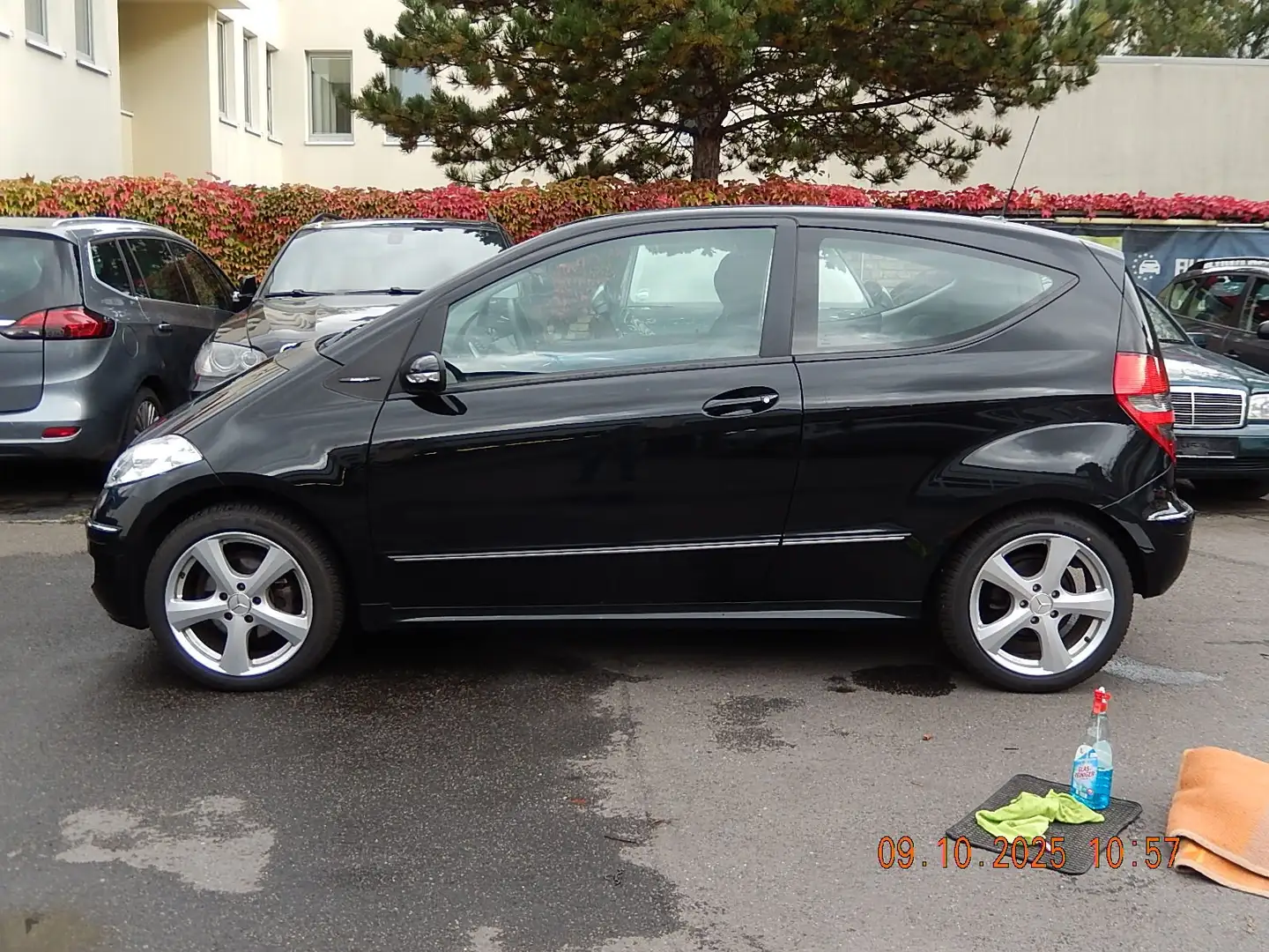 Mercedes-Benz A 200 A-Klasse  3-Türer Autotronic Avantgarde Noir - 2