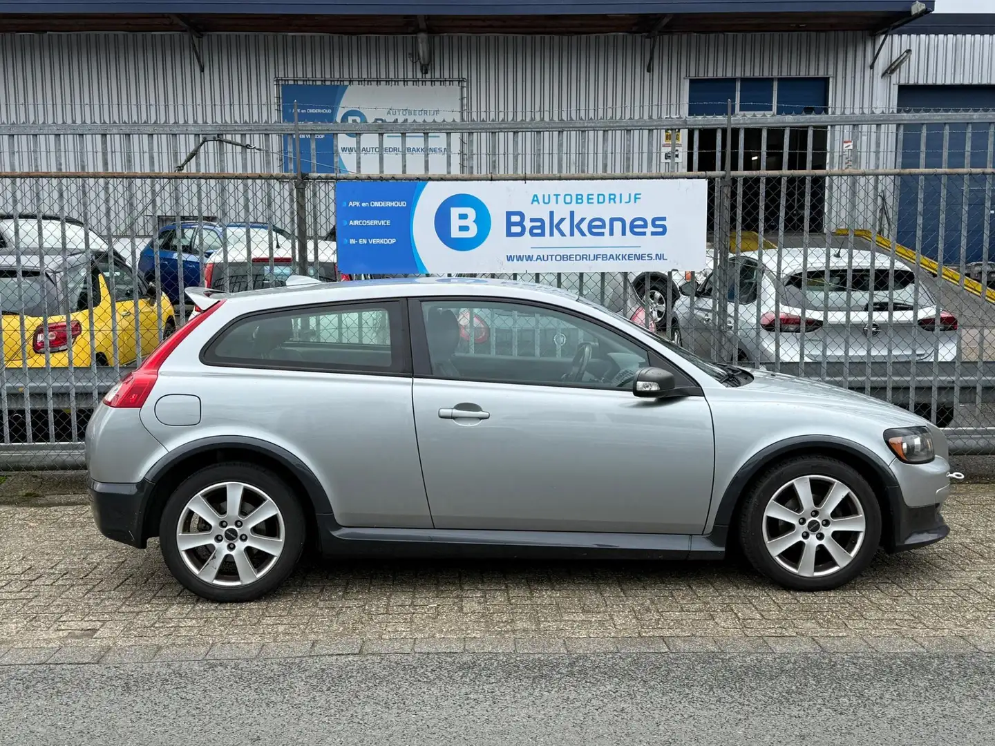 Volvo C30 1.6D Kinetic | Motorschade Grijs - 2