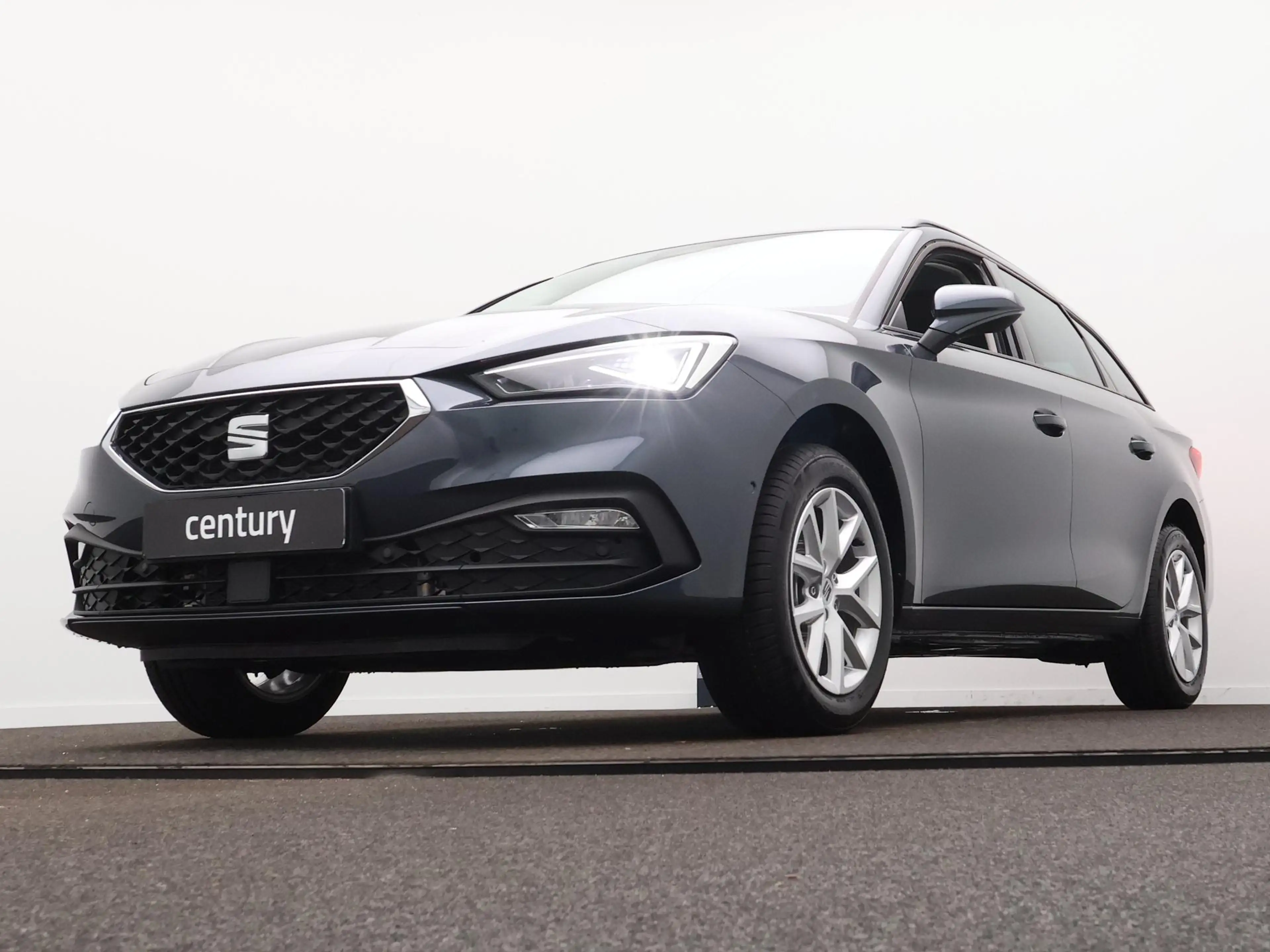 SEAT Leon Sportstourer 1.5 eTSI Style Business Intense — photo 9