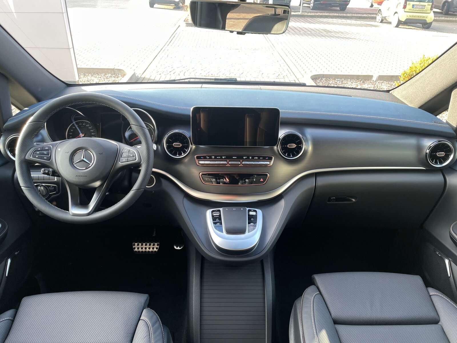 Mercedes-Benz EQV 300