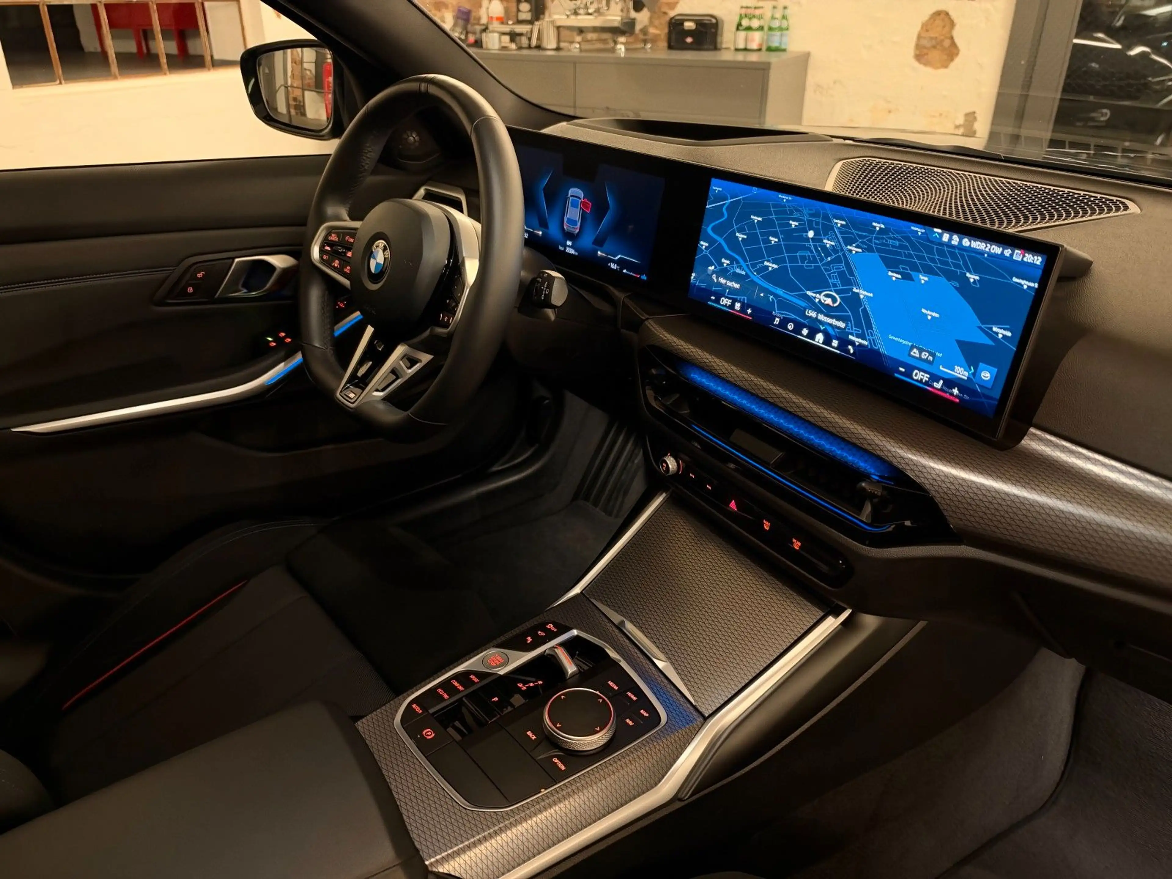 BMW 320 d xDrive M Sport Pro ACC HuD H/K Park 360° — photo 39