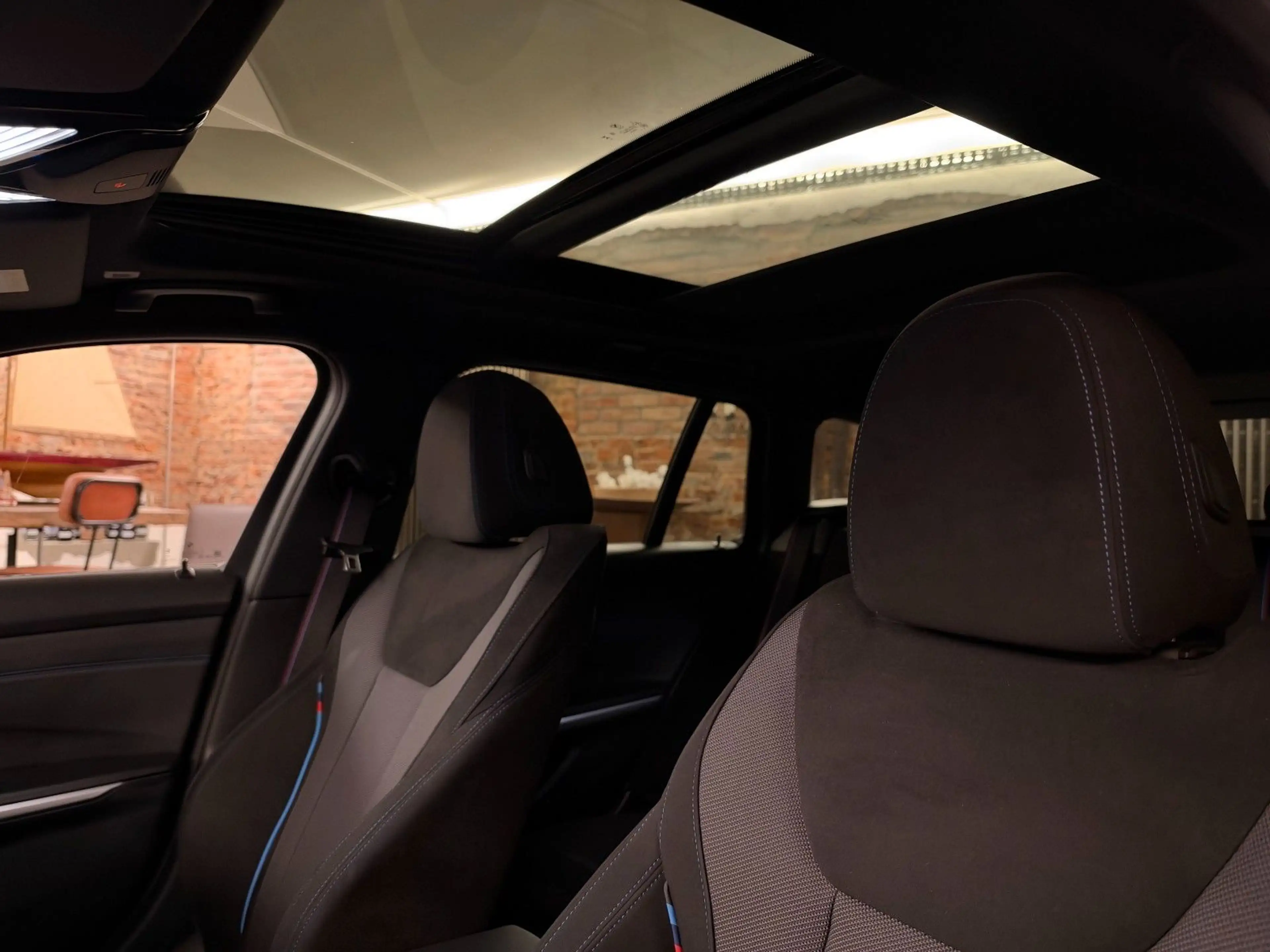 BMW 320 d xDrive M Sport Pro ACC HuD H/K Park 360° — photo 18