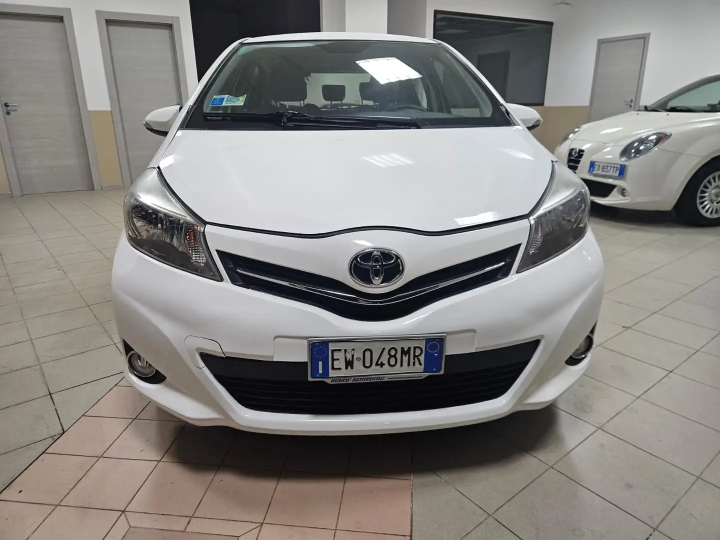 Toyota Yaris - 2