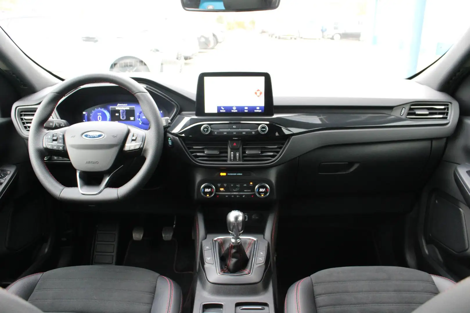 Ford Kuga 1.5 EcoBoost ST-Line X | Stoel + Stuurverwarming | Noir - 2