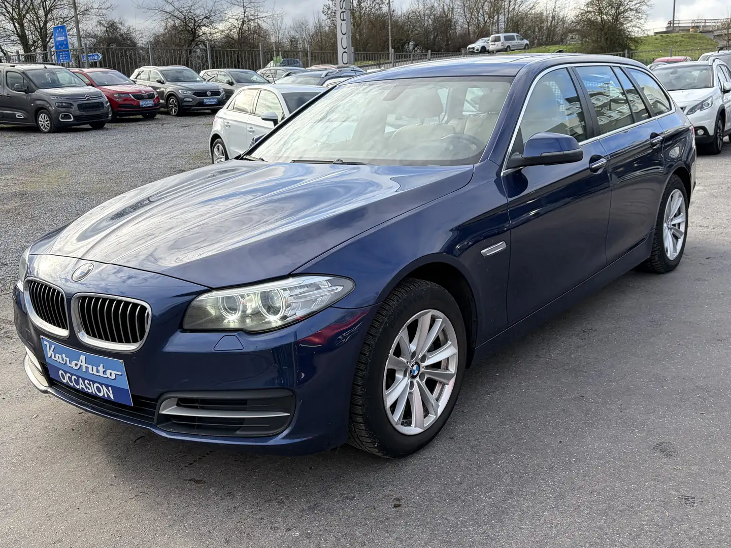 BMW 518 Touring 518 dA*GPS*CUIR*TOIT PANO* Blau - 2