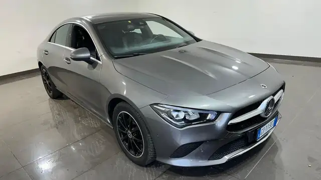 Mercedes-Benz CLA 180 CLA 180d Progressive auto