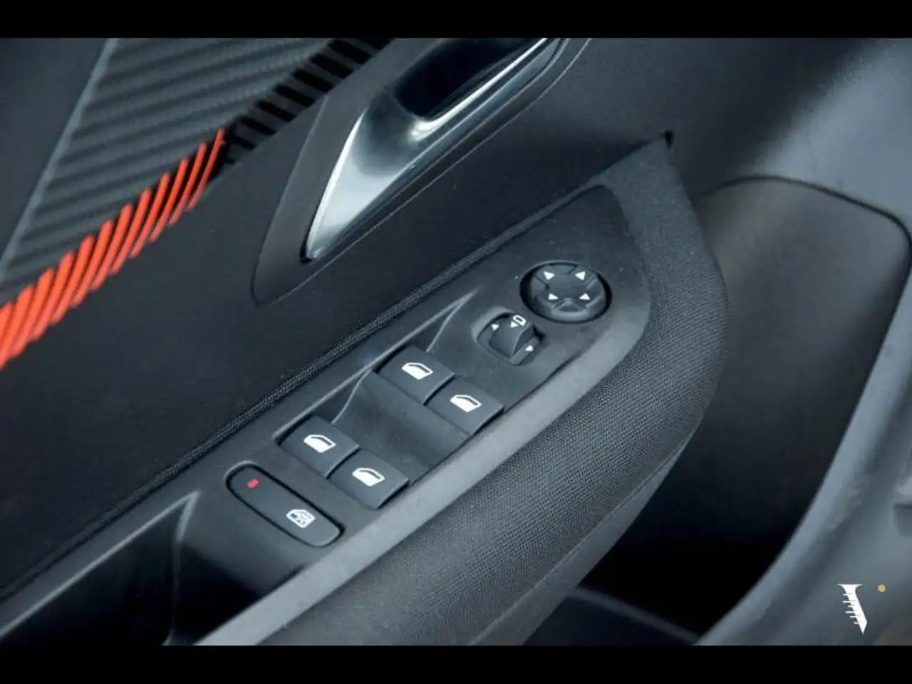 Peugeot 208 CARPLAY | CRUISE | PDC 4