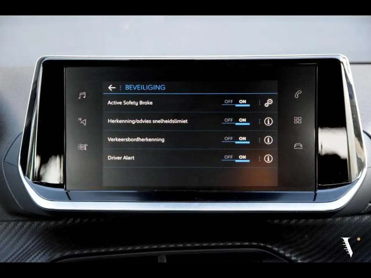 Peugeot 208 CARPLAY | CRUISE | PDC 13