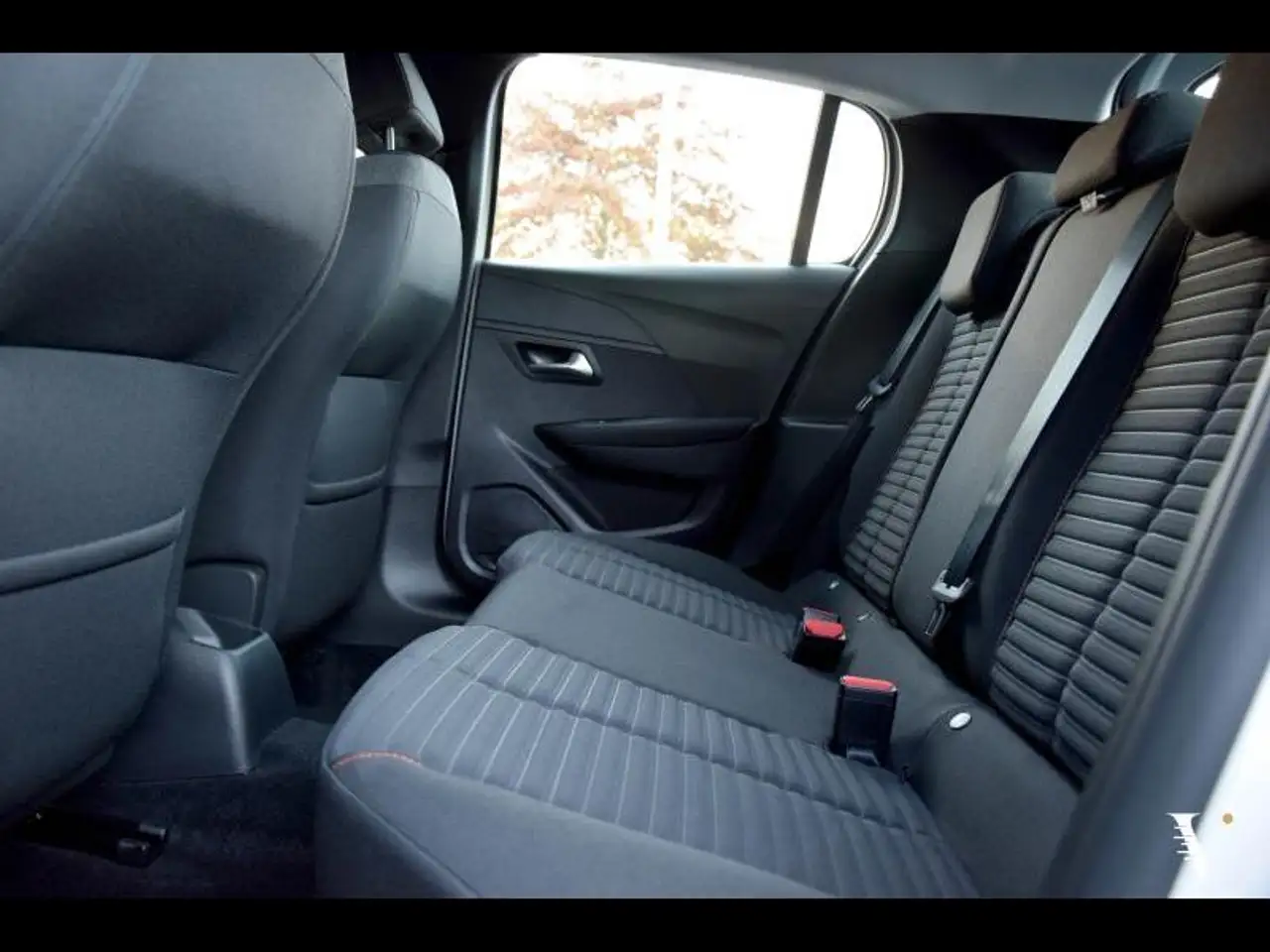Peugeot 208 CARPLAY | CRUISE | PDC 16