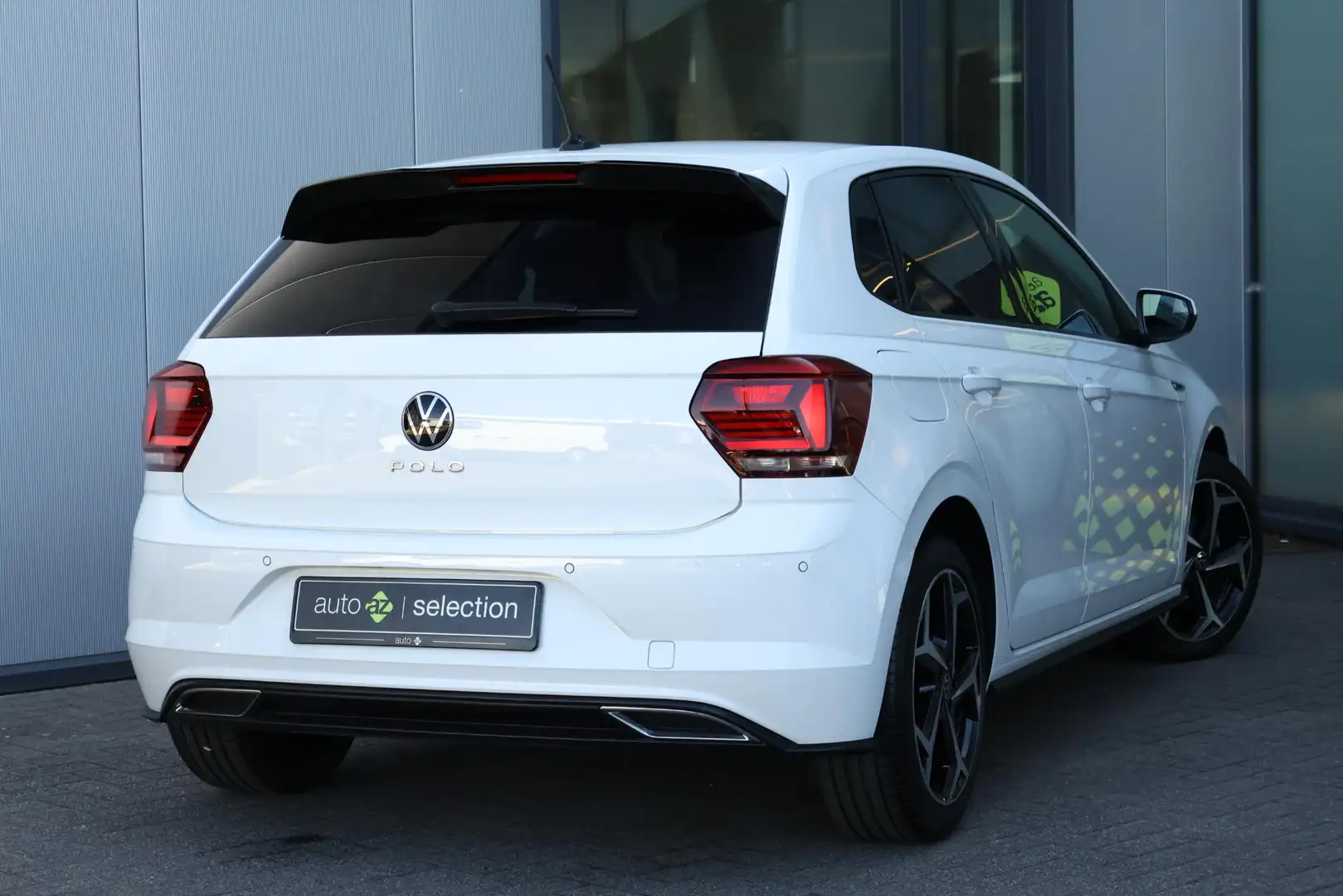 Volkswagen Polo 1.0 TSI Highline Business R Wit - 2