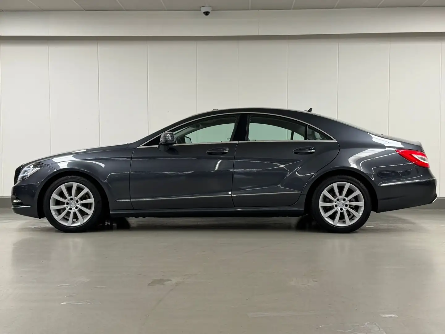 Mercedes-Benz CLS 250 D 204 CV TOIT OUVRANT GPS BI-XENON CUIR REG JA Grijs - 2