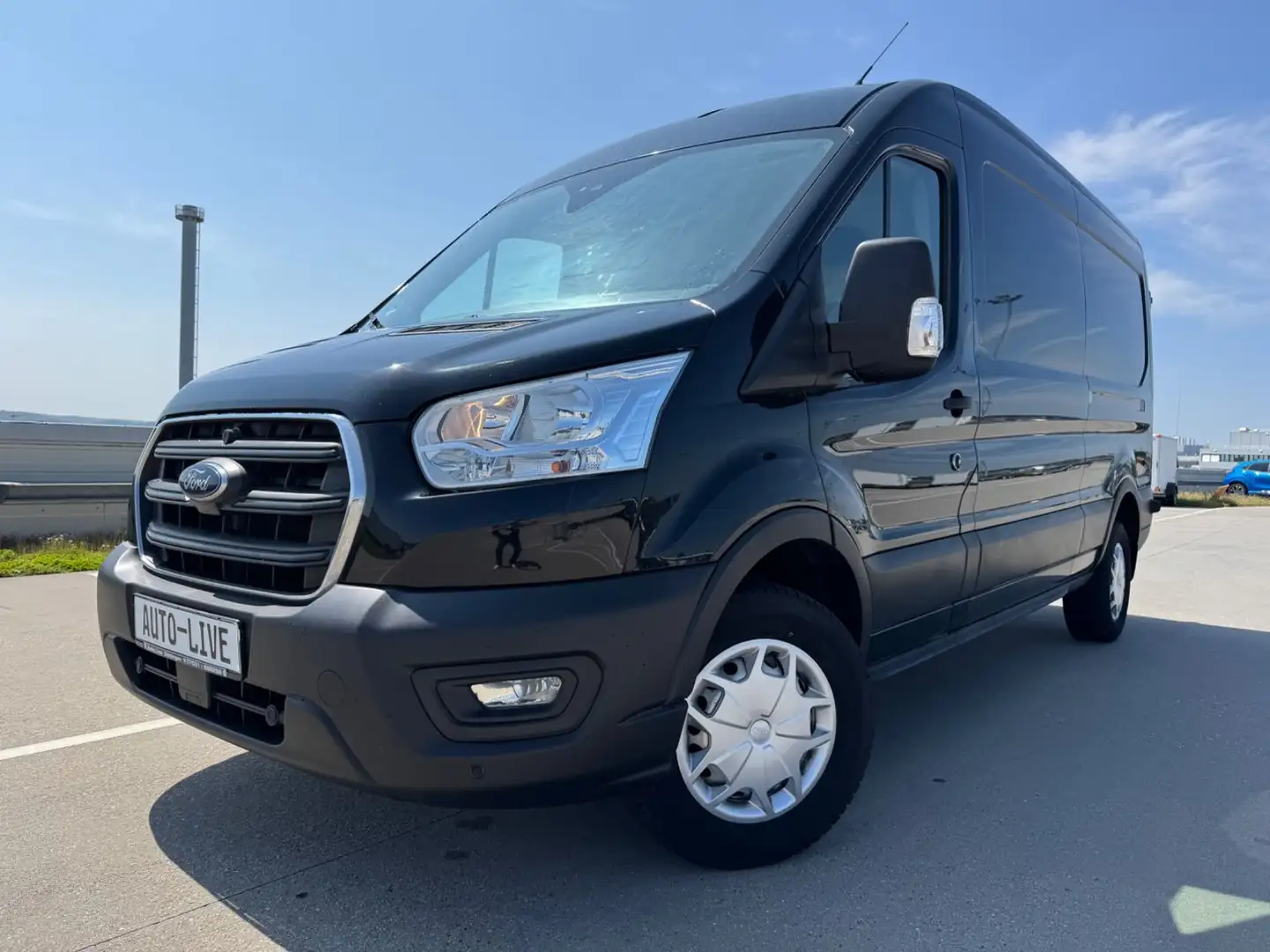 Ford Transit 2,0TDCI*L3*MITTEL-HOCH*KLIMA*NAVI*KAMERA Schwarz - 1