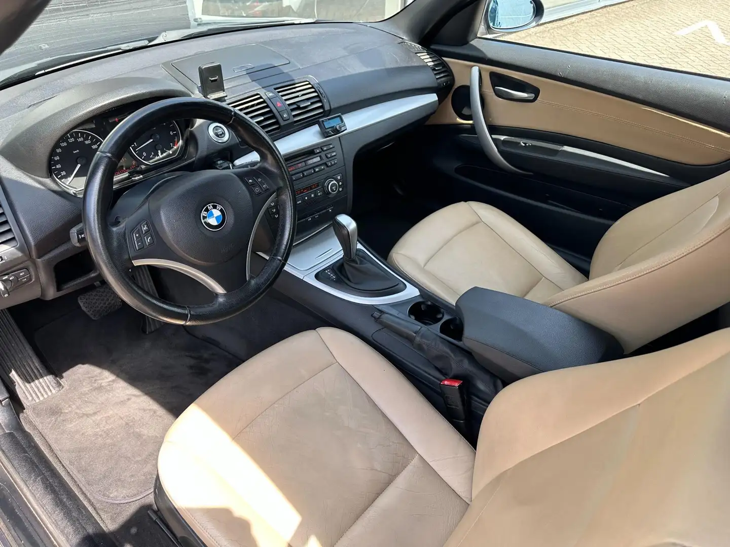 BMW 118 1-serie Cabrio 118i High Executive/AUTOMAAT/LEDERA Blue - 2