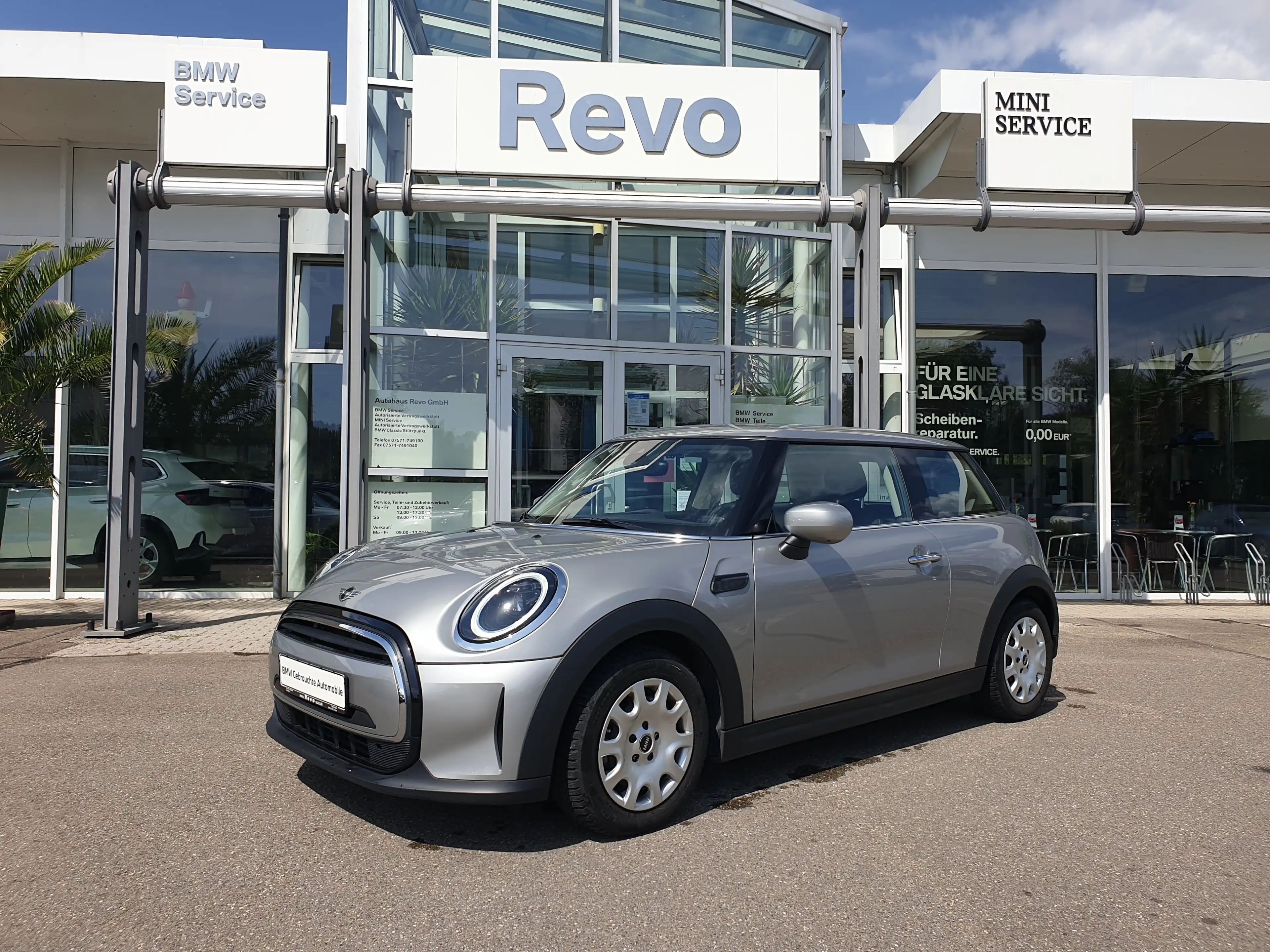 MINI Cooper Essential Trim Aut PDC Tempo DriveAss
