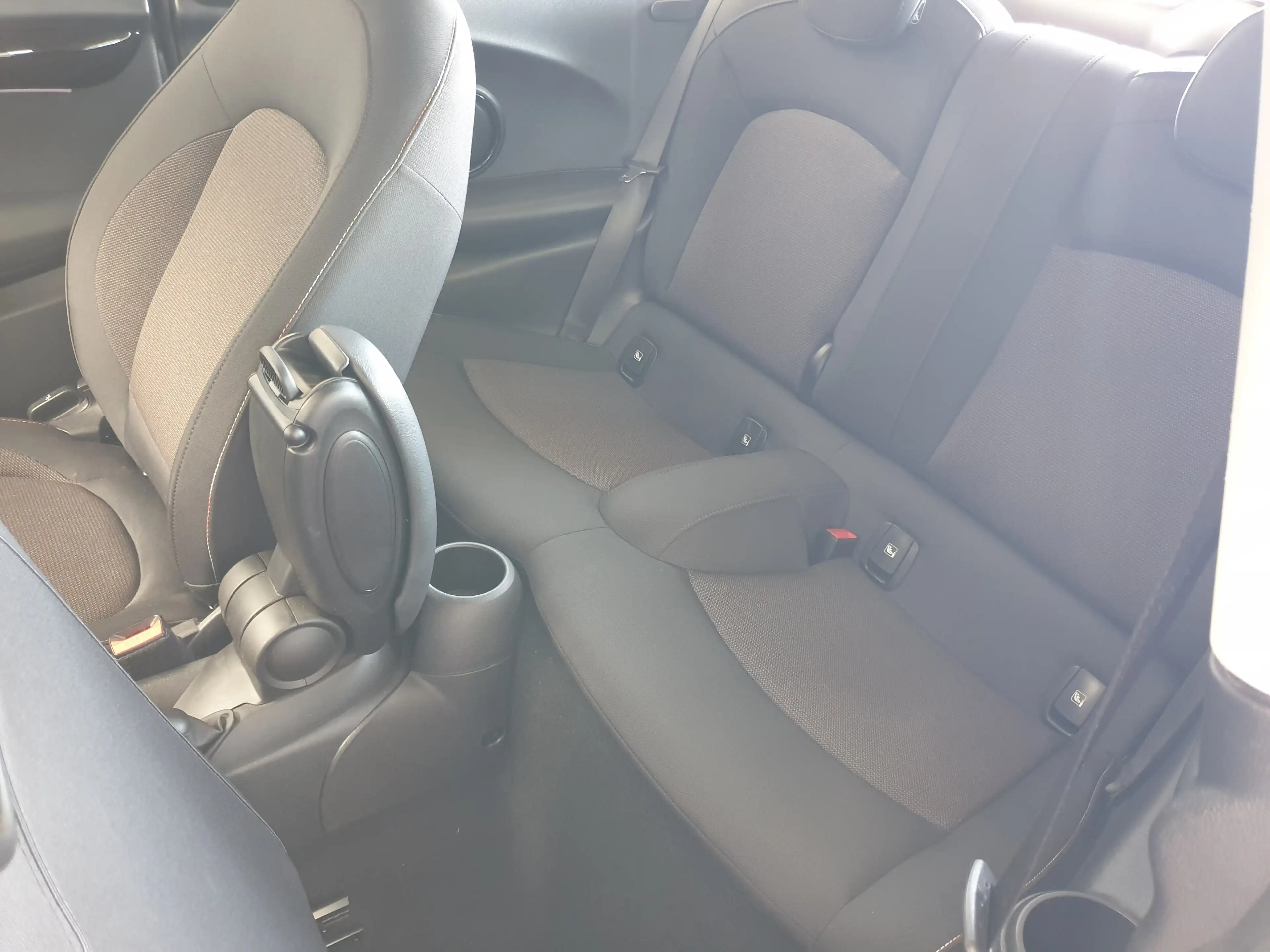 MINI Cooper Essential Trim Aut PDC Tempo DriveAss — photo 15