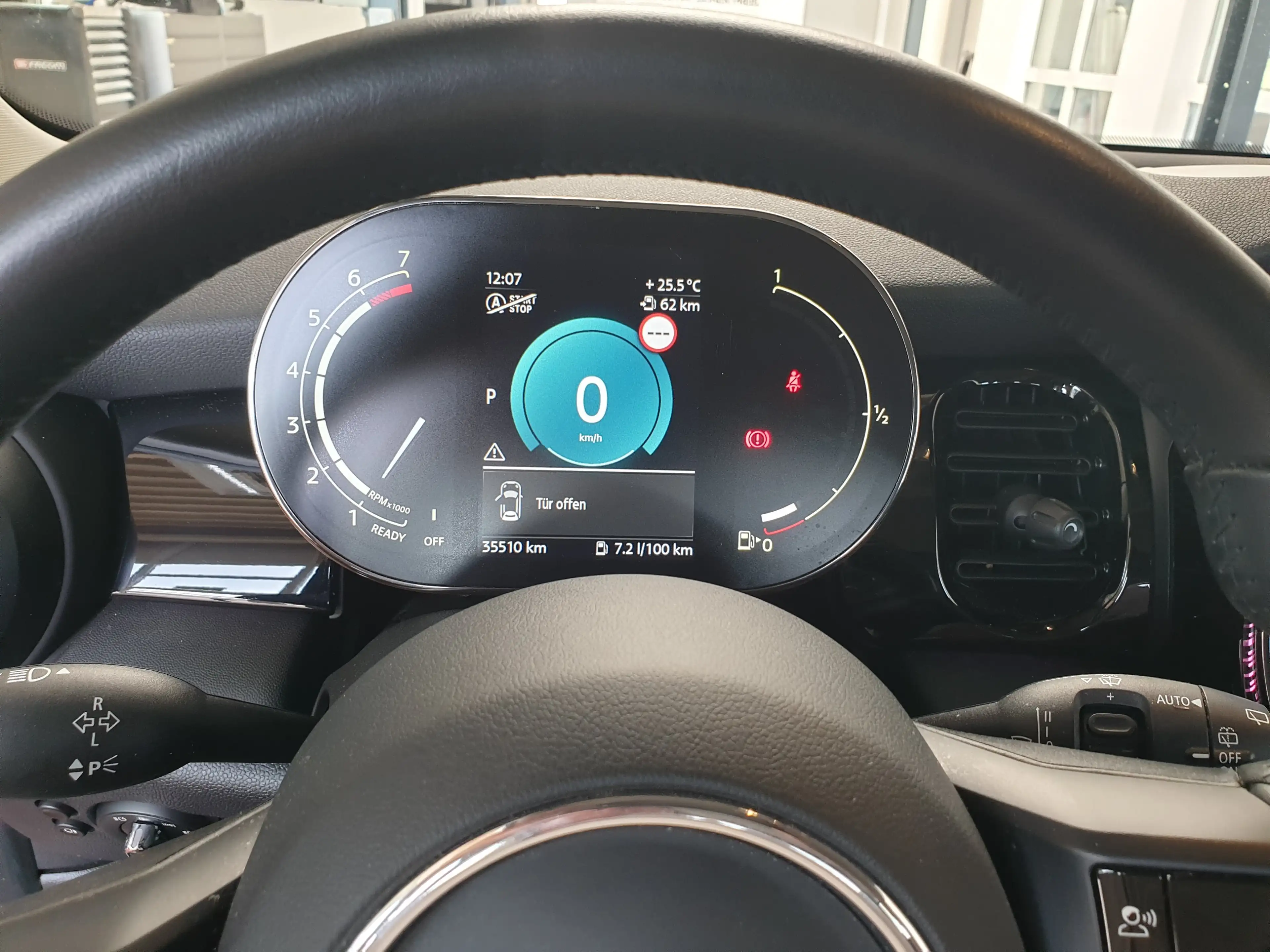 MINI Cooper Essential Trim Aut PDC Tempo DriveAss — photo 13