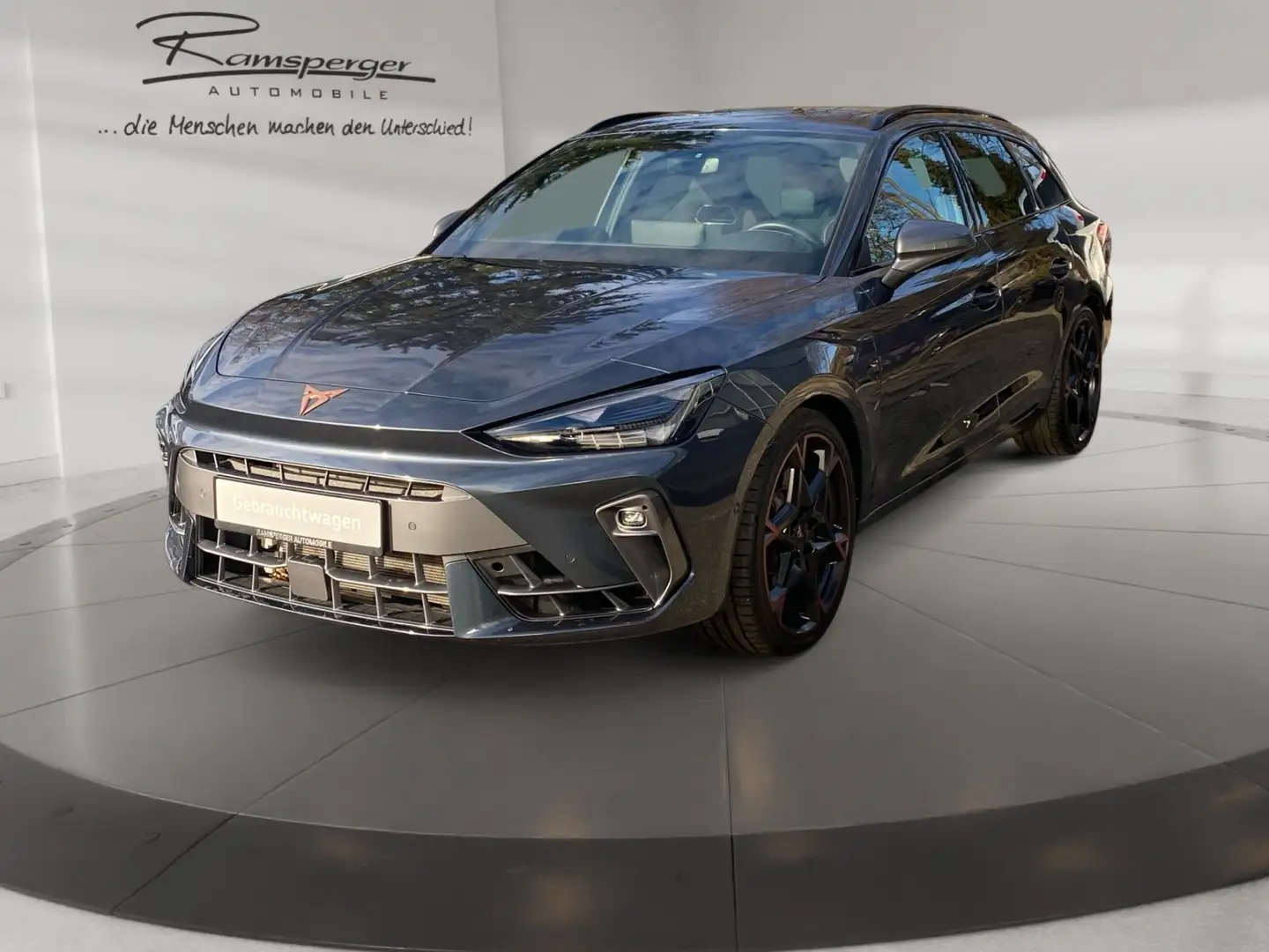 CUPRA Leon Sportstourer VZ 2.0 TSI 4Drive LED/Assist/u Grau - 2