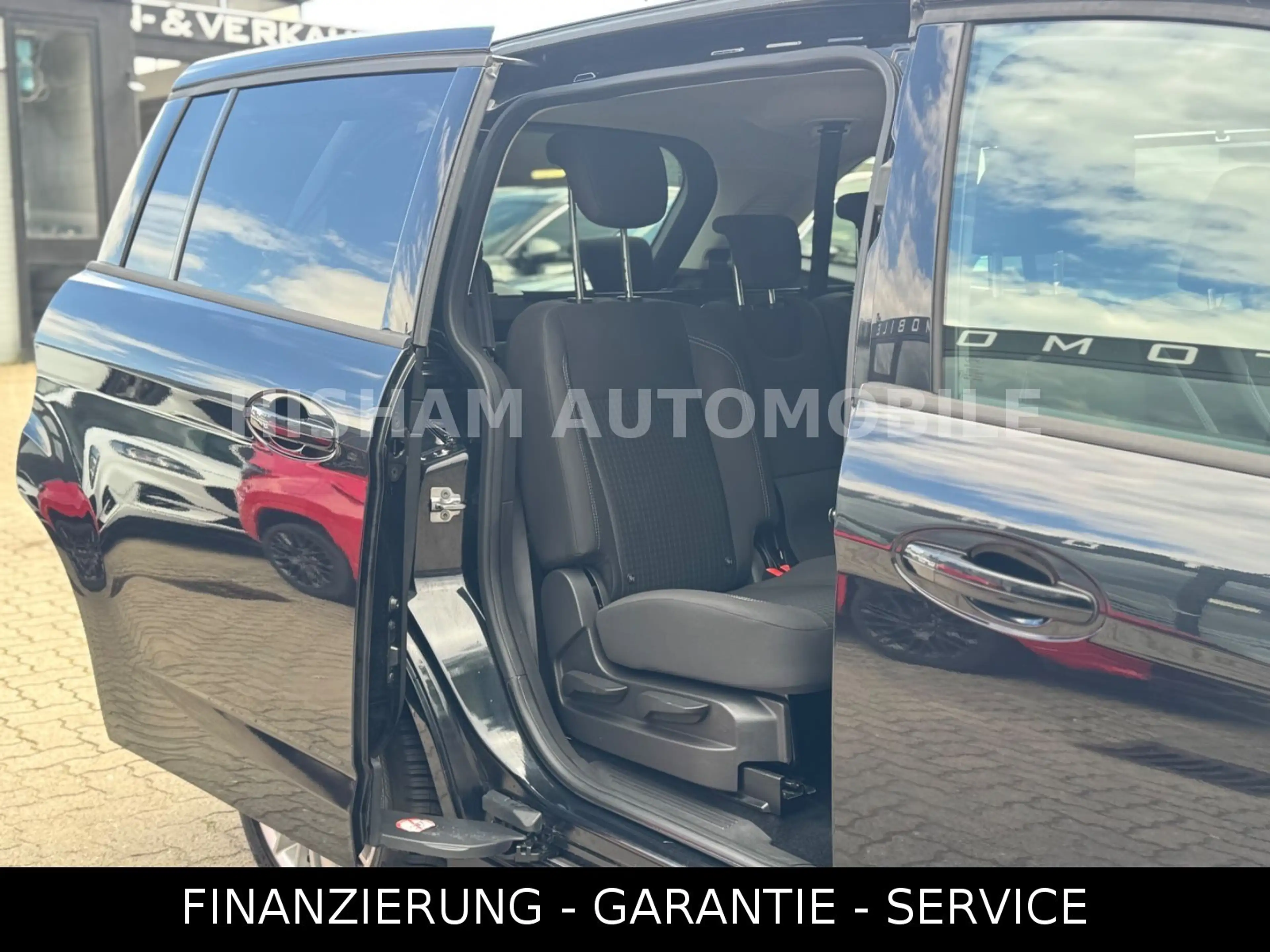 Ford Grand C-Max GRAND C-MAX 1,5 TDCI BUSINESS/SHZ/PDC/TEMP/SPUR — photo 11