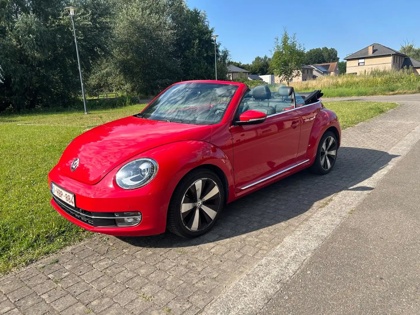 Volkswagen Beetle Cabriolet 2.0 CR TDi Sport DSG - 1