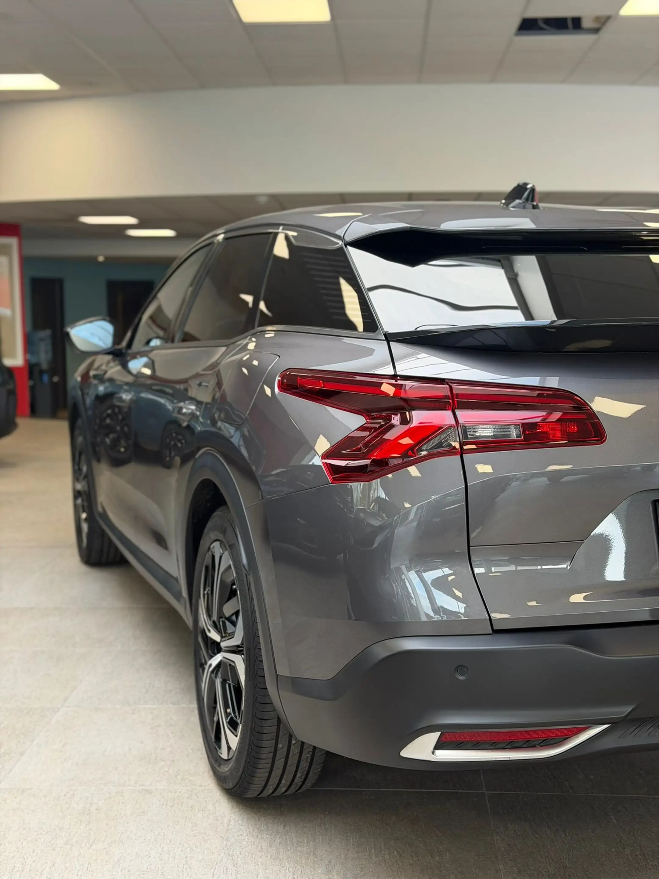 Citroen C5 X C5 X Plug- in Hybrid MAX 225PK // panodak — photo 8