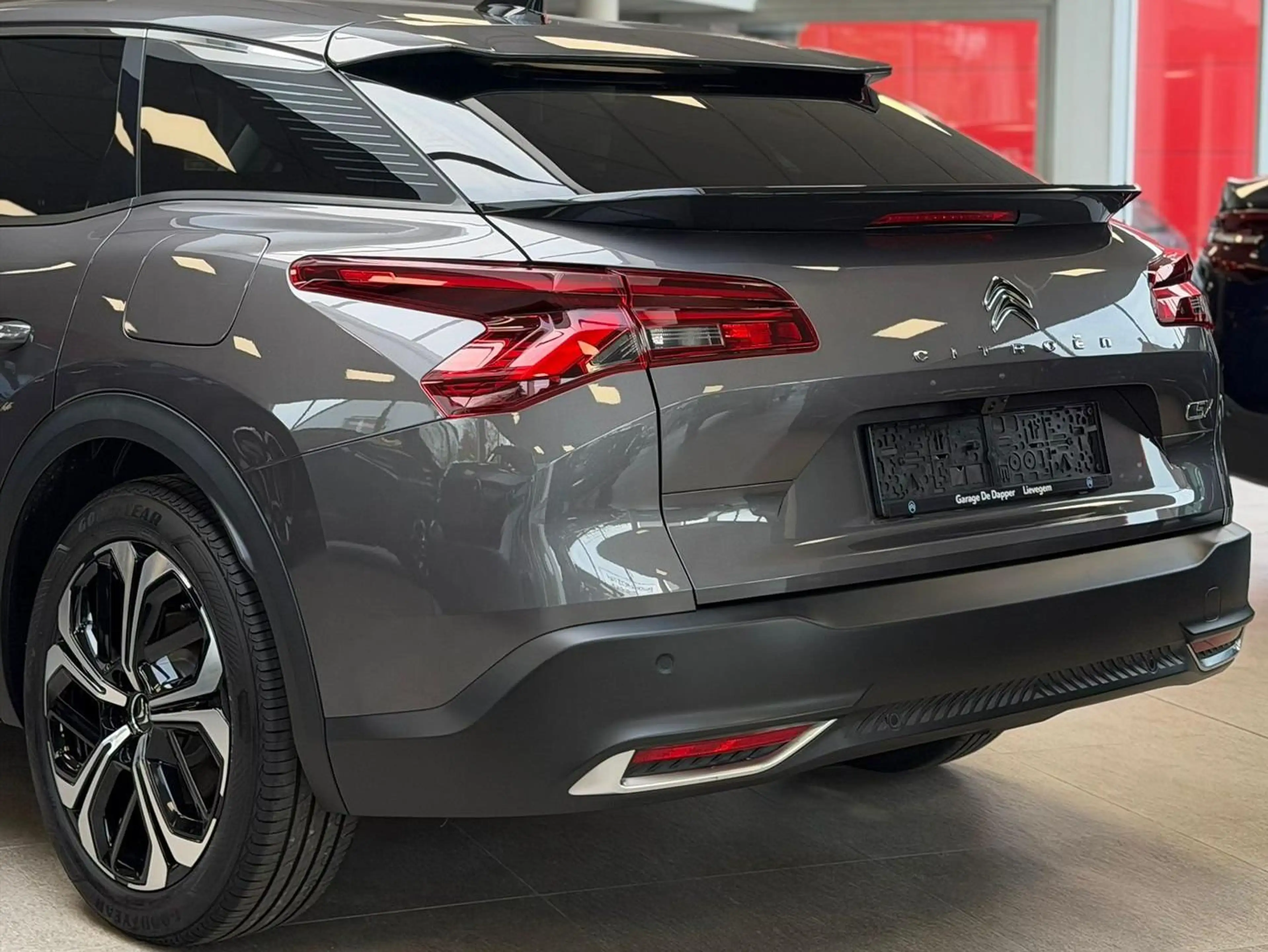 Citroen C5 X C5 X Plug- in Hybrid MAX 225PK // panodak — photo 11