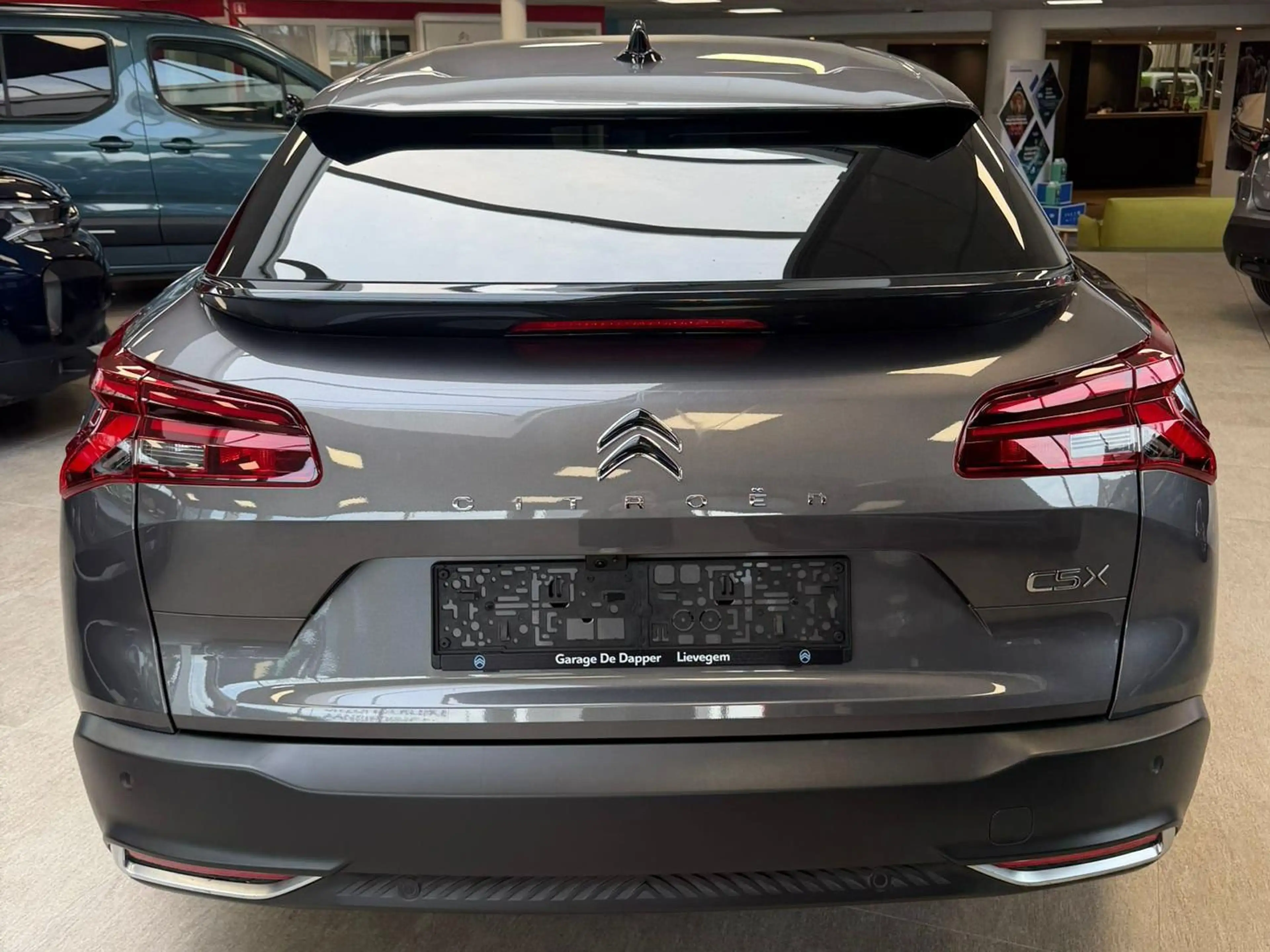Citroen C5 X C5 X Plug- in Hybrid MAX 225PK // panodak — photo 15