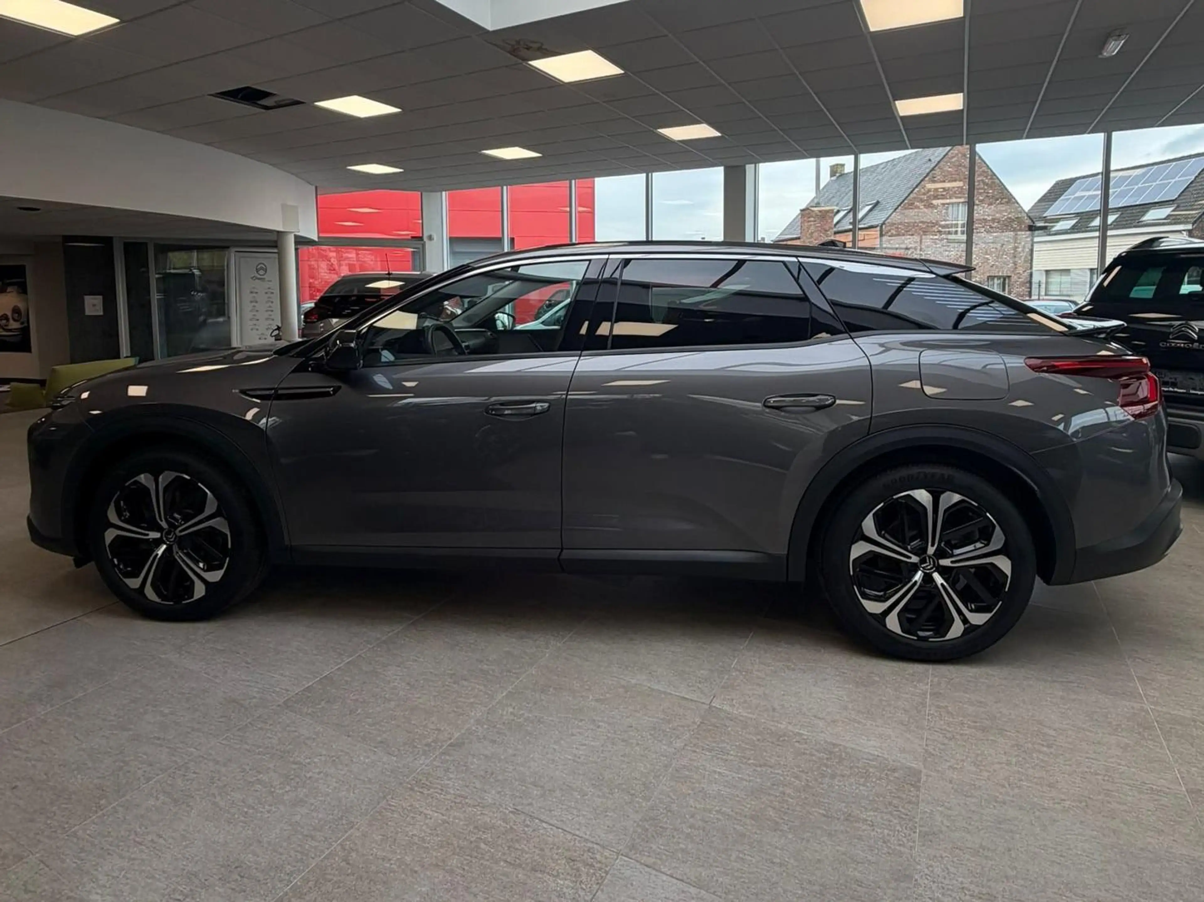 Citroen C5 X C5 X Plug- in Hybrid MAX 225PK // panodak — photo 14