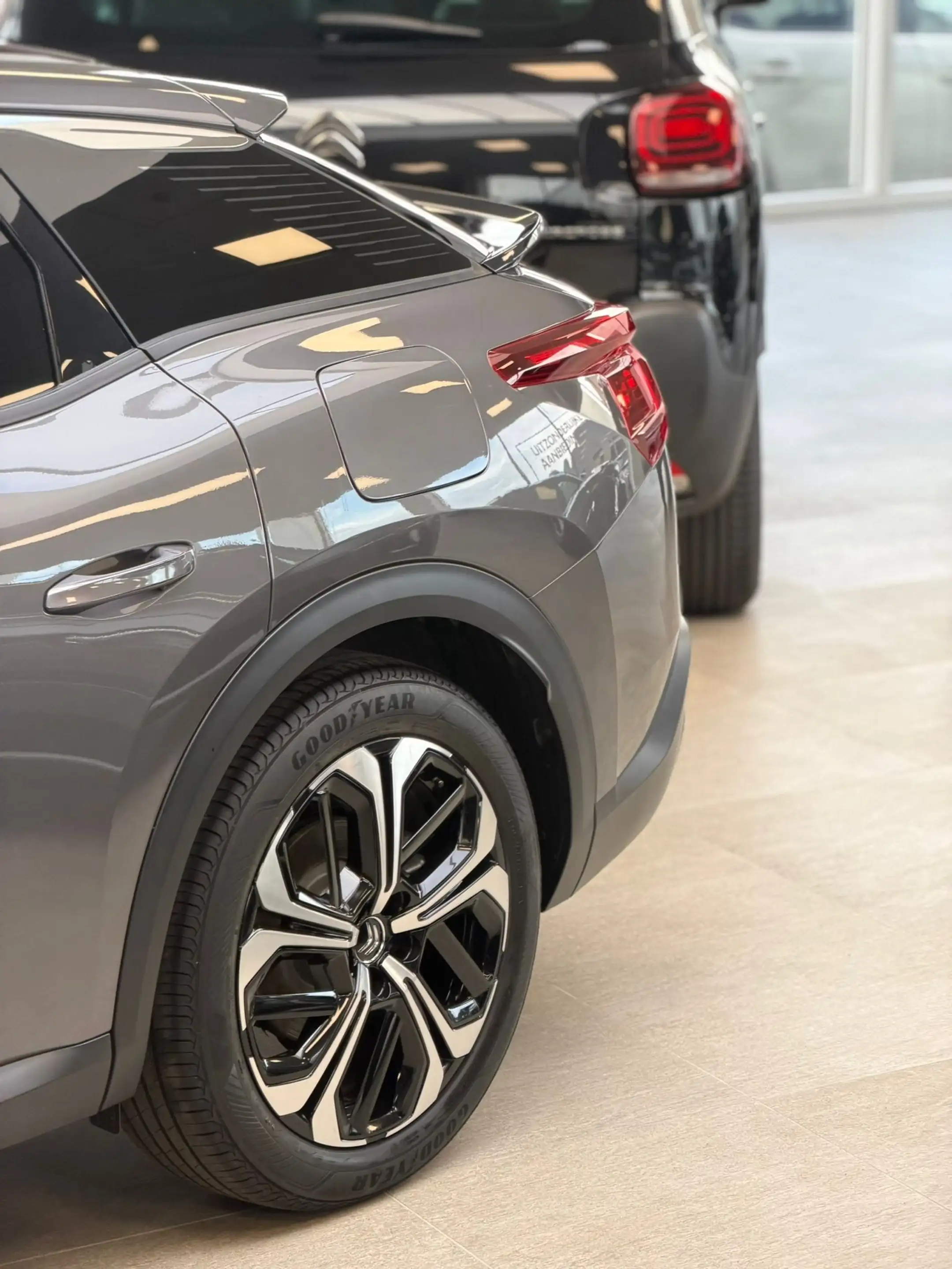 Citroen C5 X C5 X Plug- in Hybrid MAX 225PK // panodak — photo 6