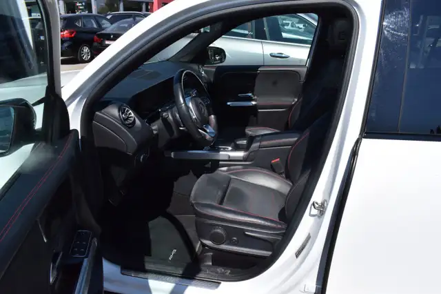 Mercedes-Benz GLB Class view 16