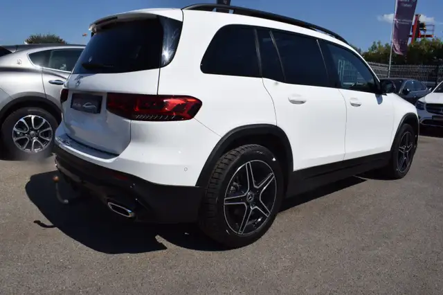 Mercedes-Benz GLB Class view 7