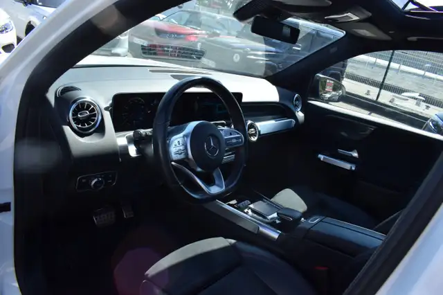 Mercedes-Benz GLB Class view 17