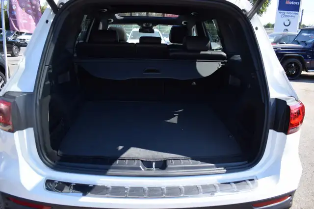 Mercedes-Benz GLB Class view 11