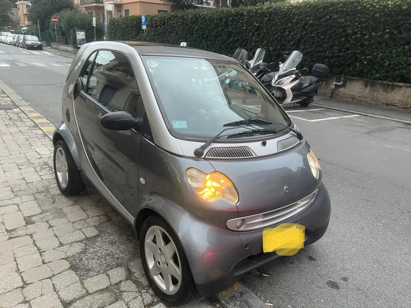 smart forTwo fortwo 700 coupé passion (45 kW) Grigio - 1
