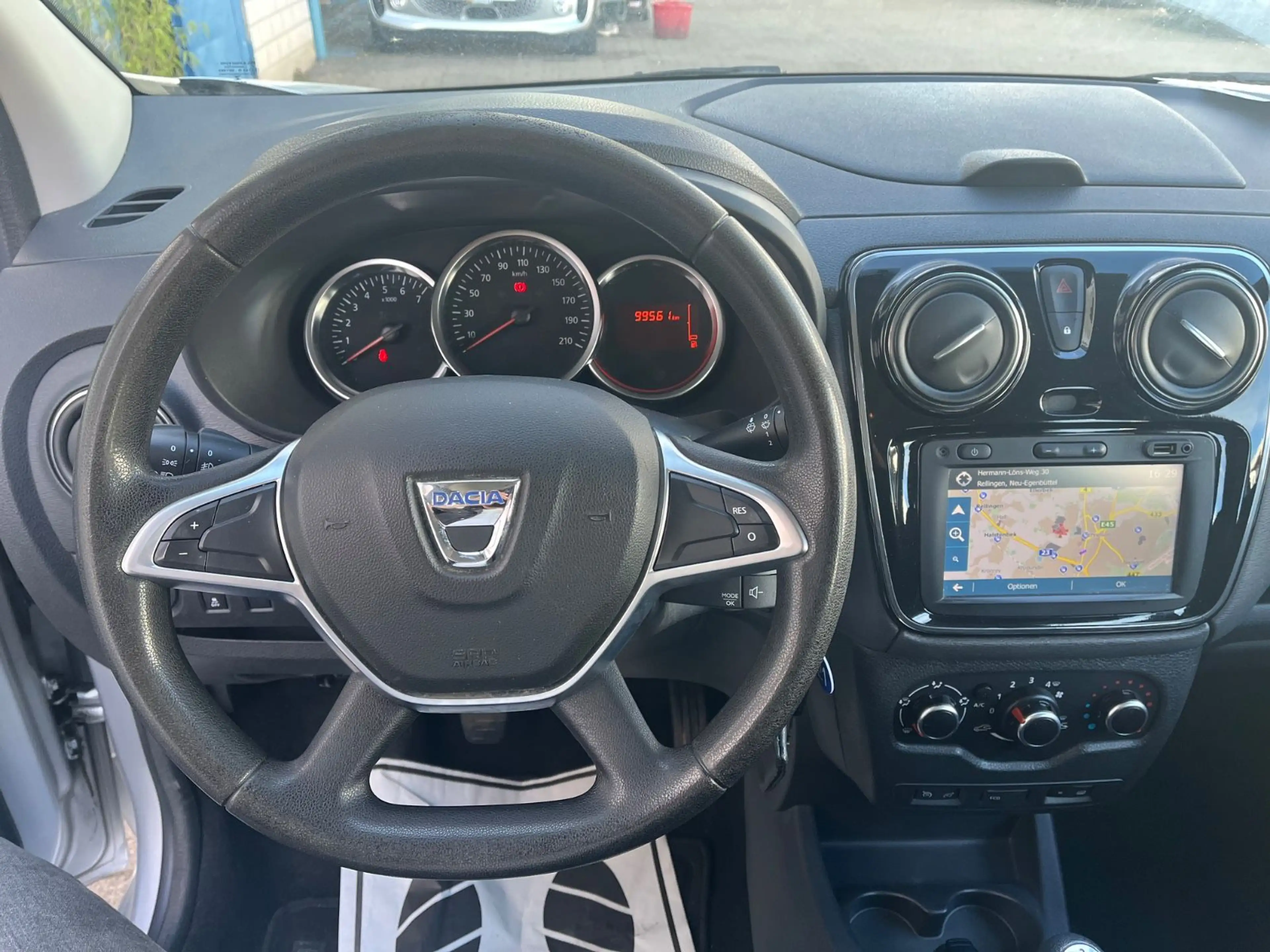 Dacia Lodgy Comfort 7-Sitzer Navi 1.Hand/Scheckheft — photo 11
