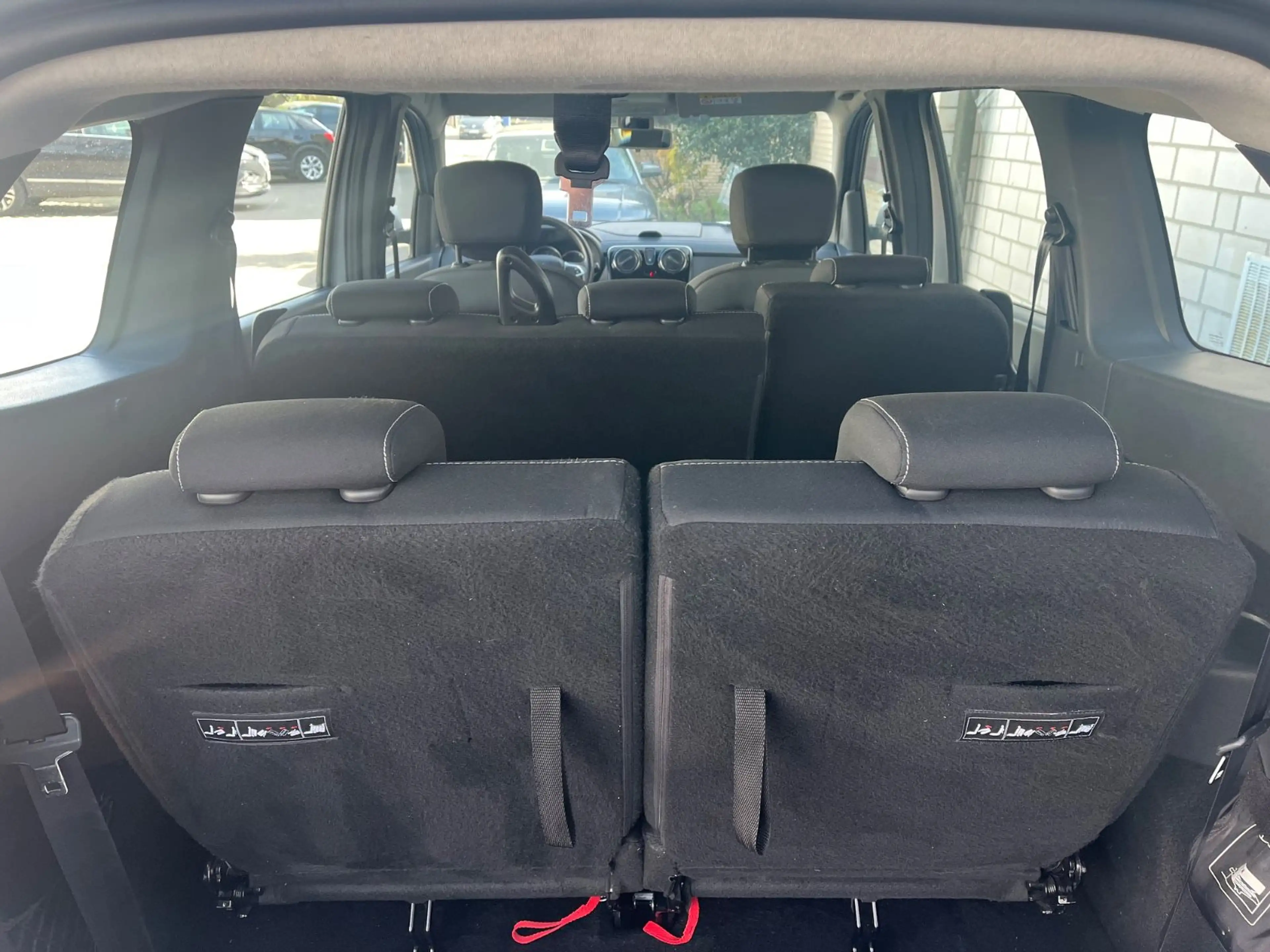 Dacia Lodgy Comfort 7-Sitzer Navi 1.Hand/Scheckheft — photo 10