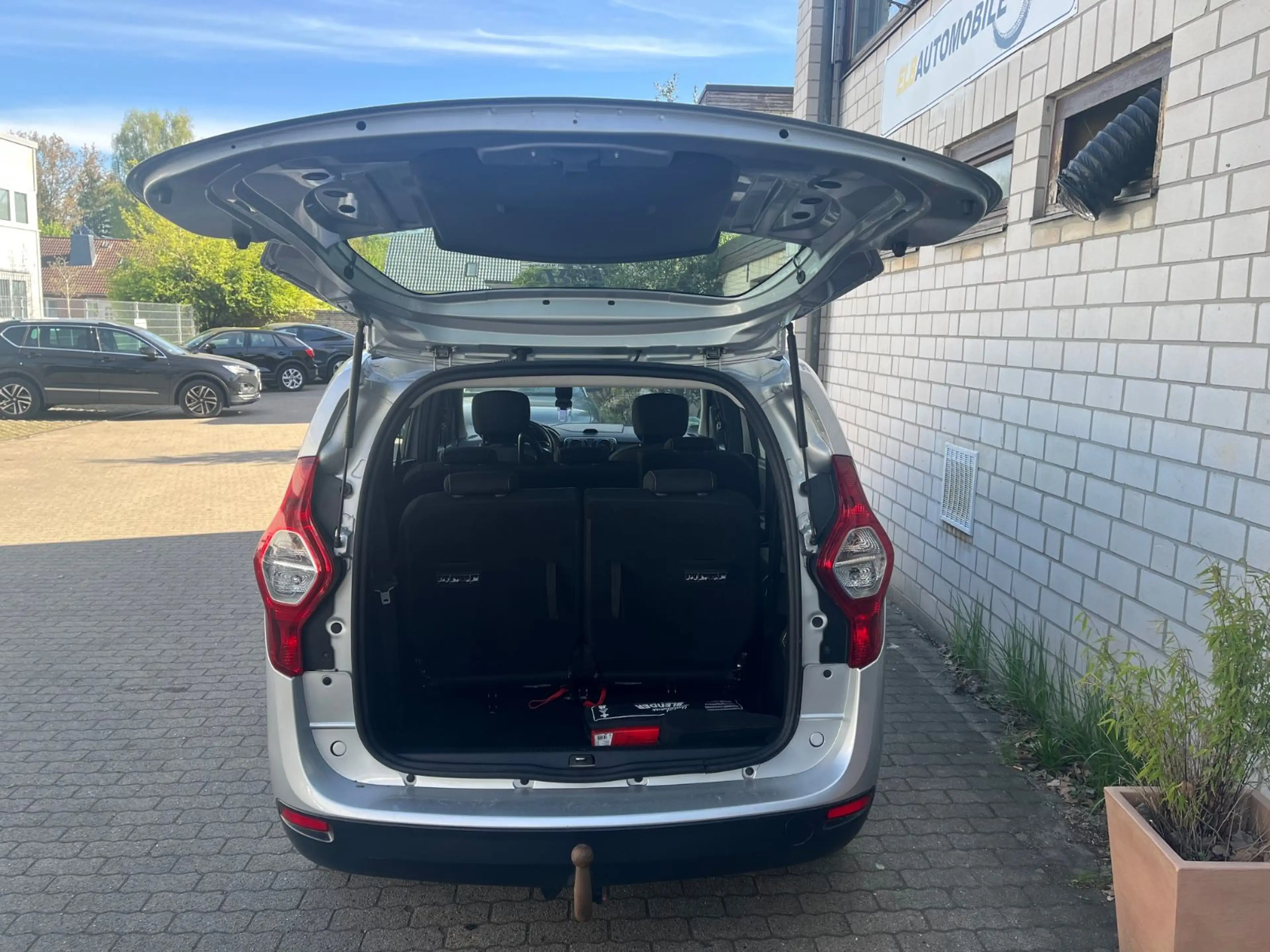 Dacia Lodgy Comfort 7-Sitzer Navi 1.Hand/Scheckheft — photo 6