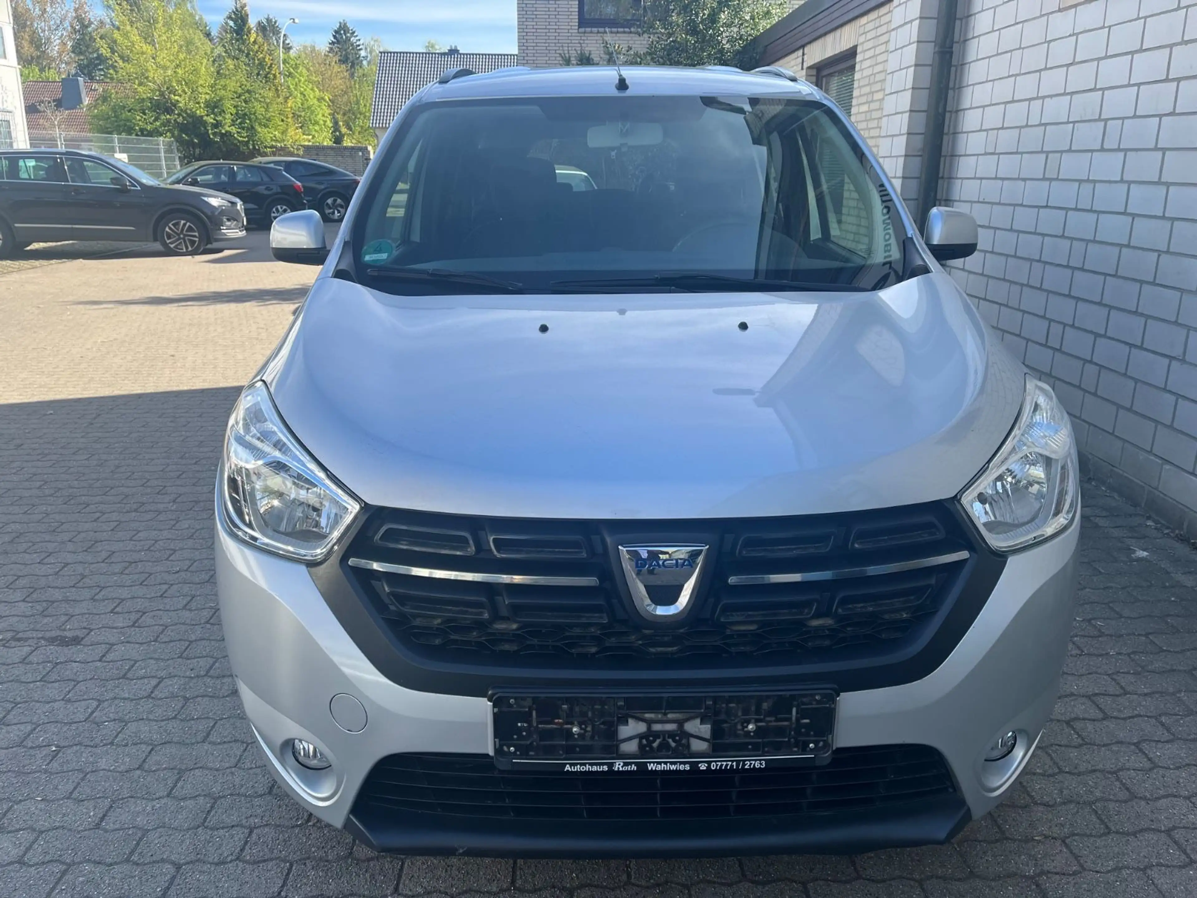 Dacia Lodgy Comfort 7-Sitzer Navi 1.Hand/Scheckheft — photo 4