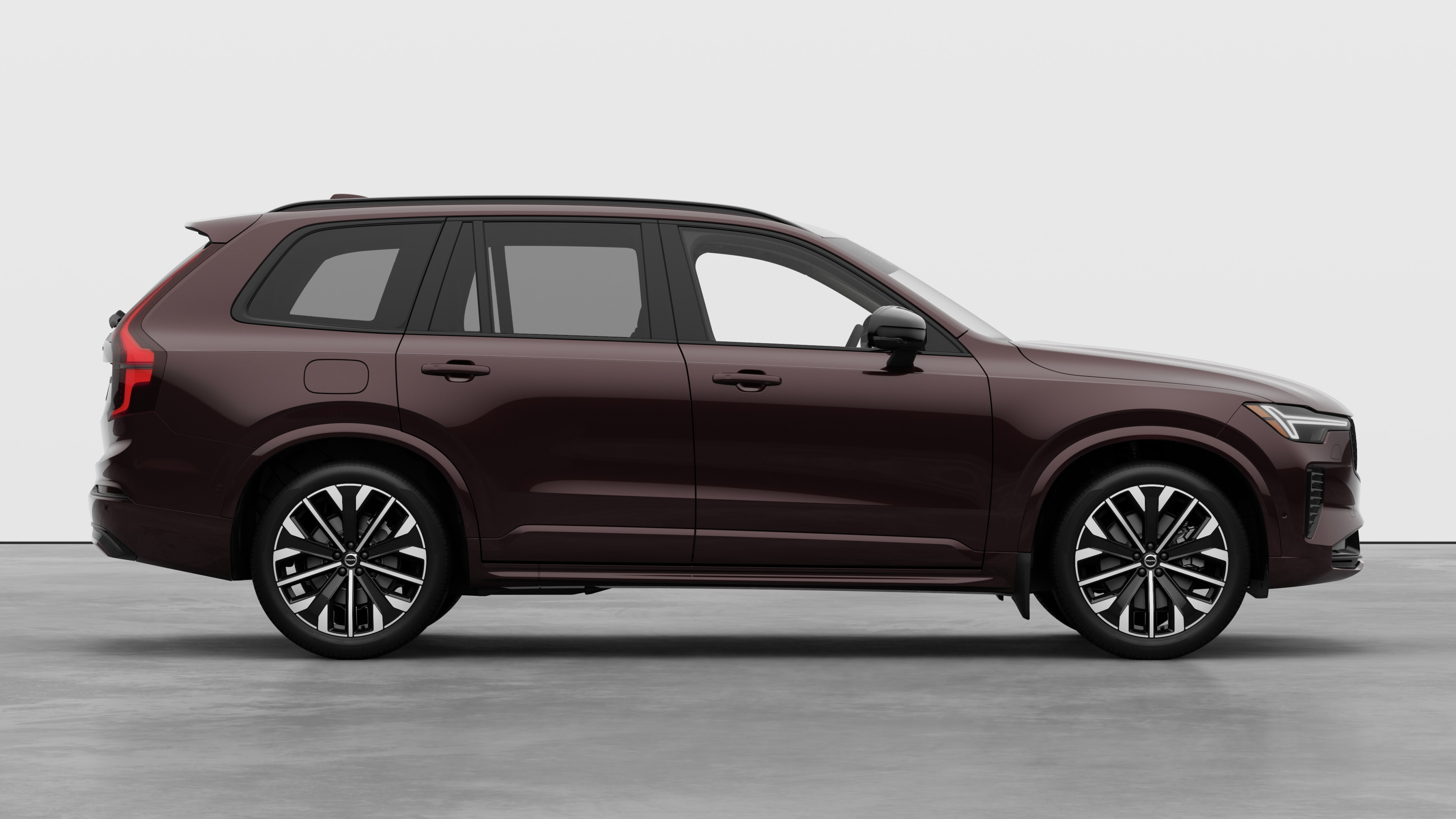 2026 Volvo XC90 B6 AWD Ultra Dark Theme 7-Seater alt 5