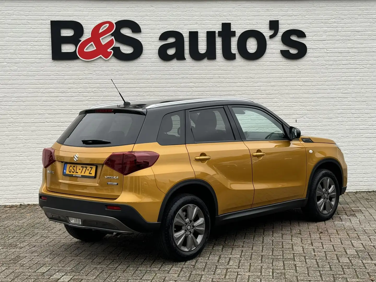 Suzuki Vitara 1.4 Boosterjet Rhino Edit Smart Hybrid Led Camera Geel - 2