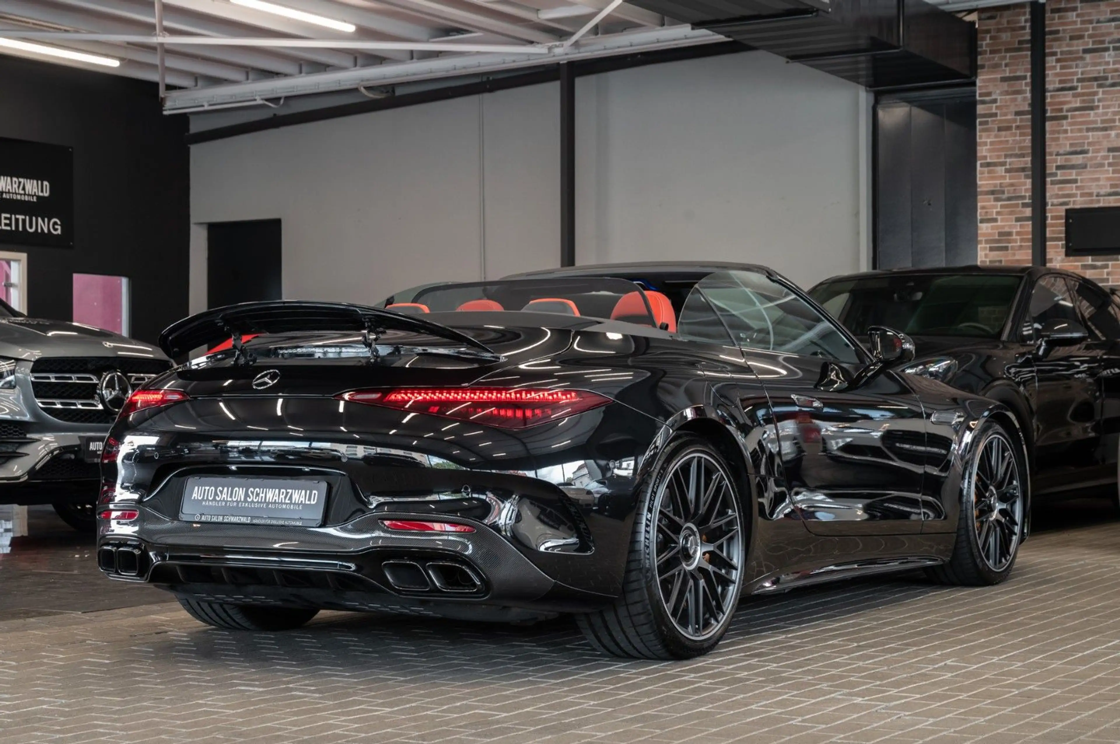Mercedes-Benz SL 63 AMG 4MATIC+|MANUFAKTUR|CARBON|KERAMIK|LIFT — photo 8