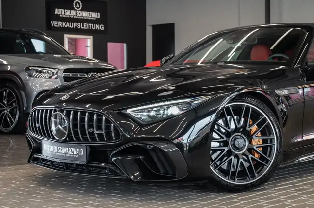 Mercedes-Benz SL view 3