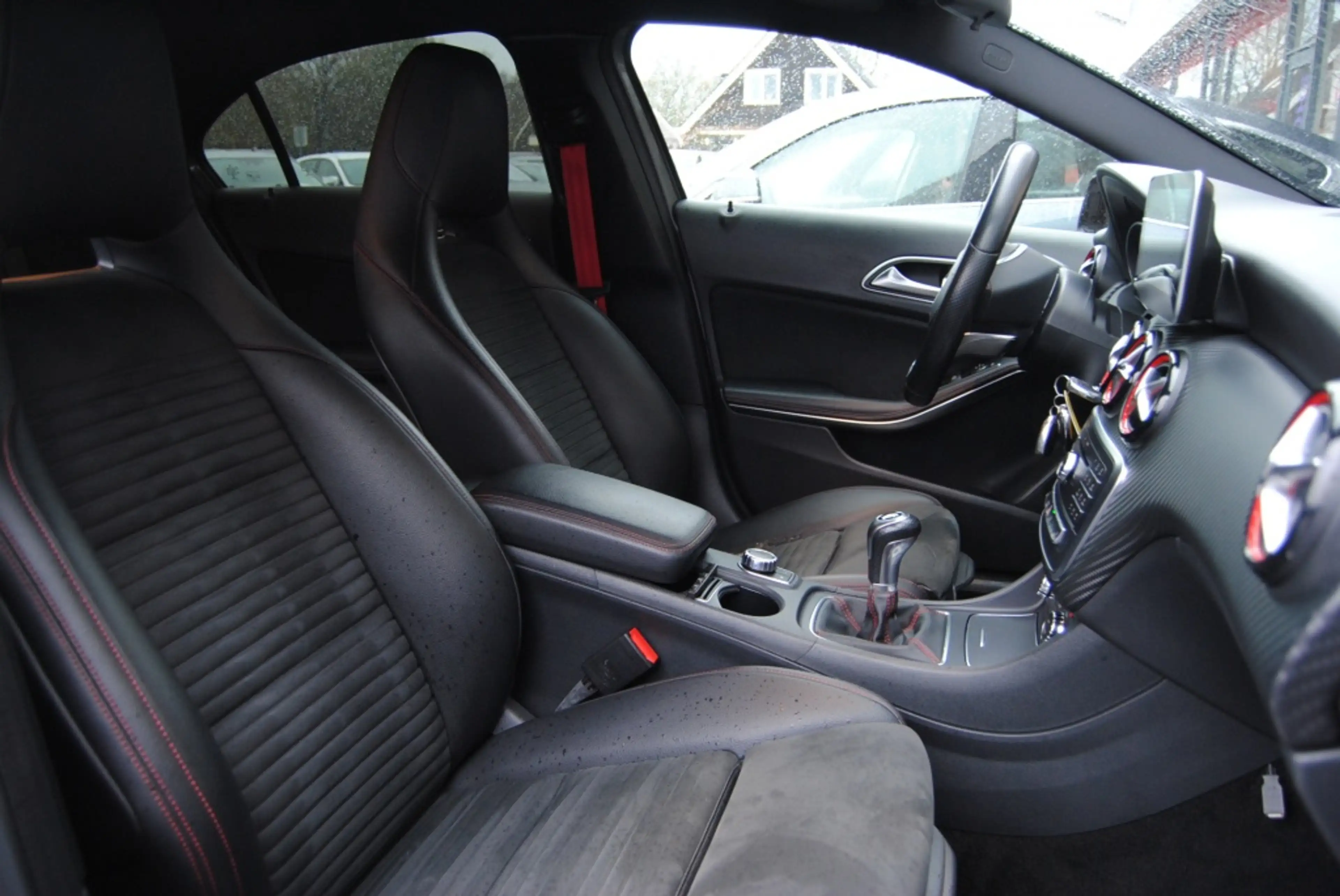 Mercedes-Benz A 250 A 250 Sport || AMG Pakket|| Stoelverwarming|| Hand — photo 9