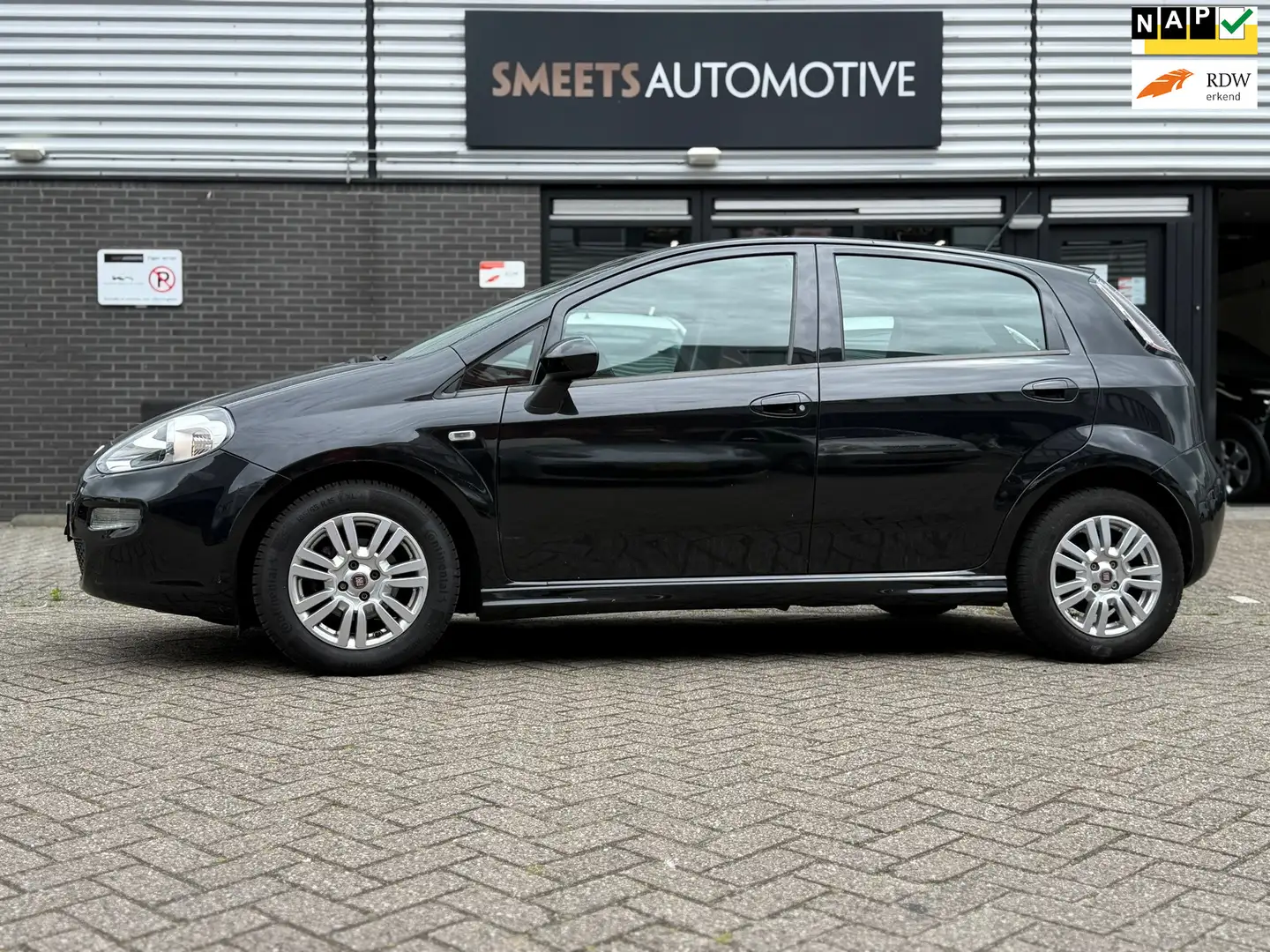 Fiat Punto Evo 0.9 TwinAir Edizione Cool Noir - 1