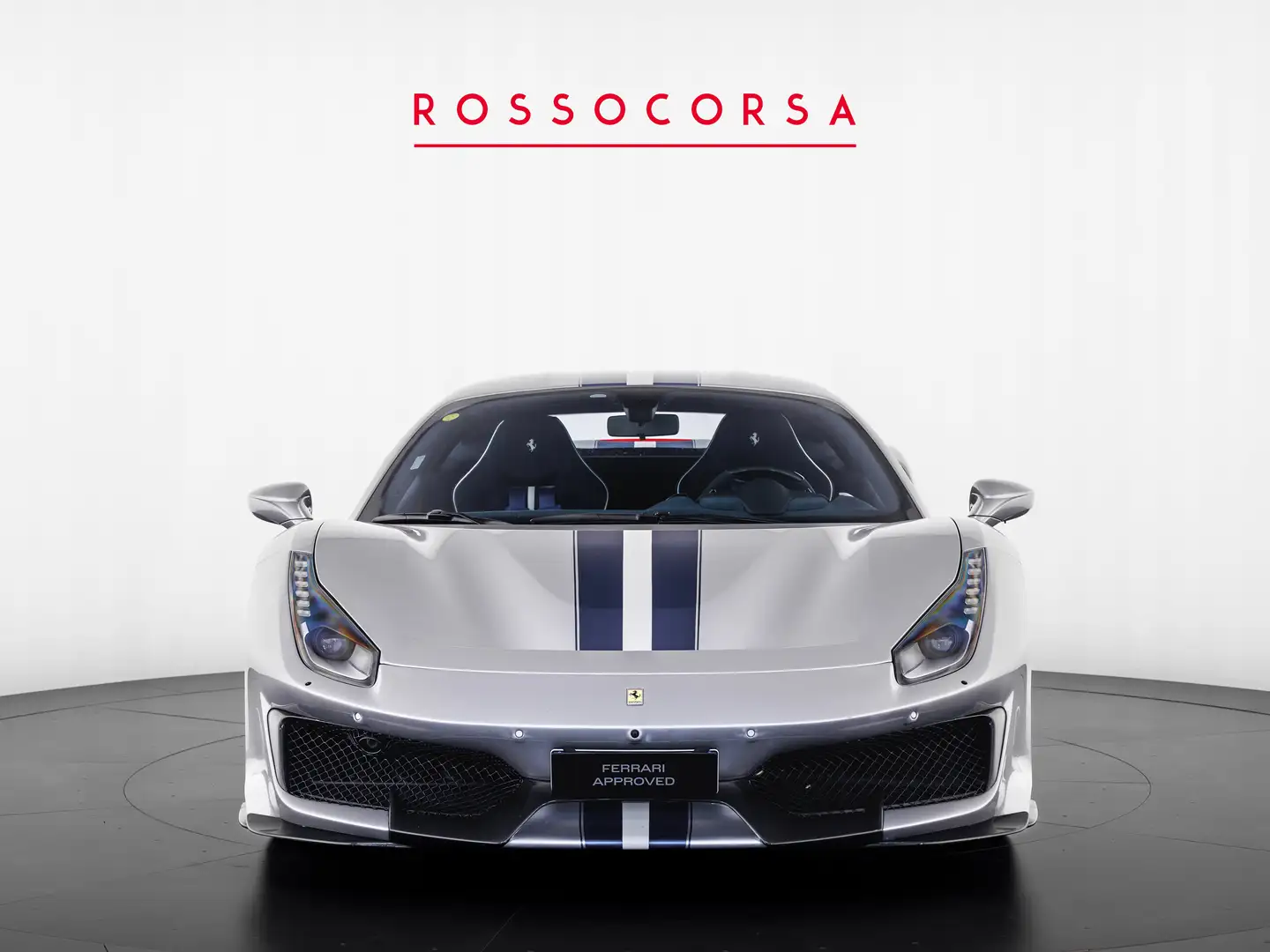 Ferrari 488 Pista Zilver - 2