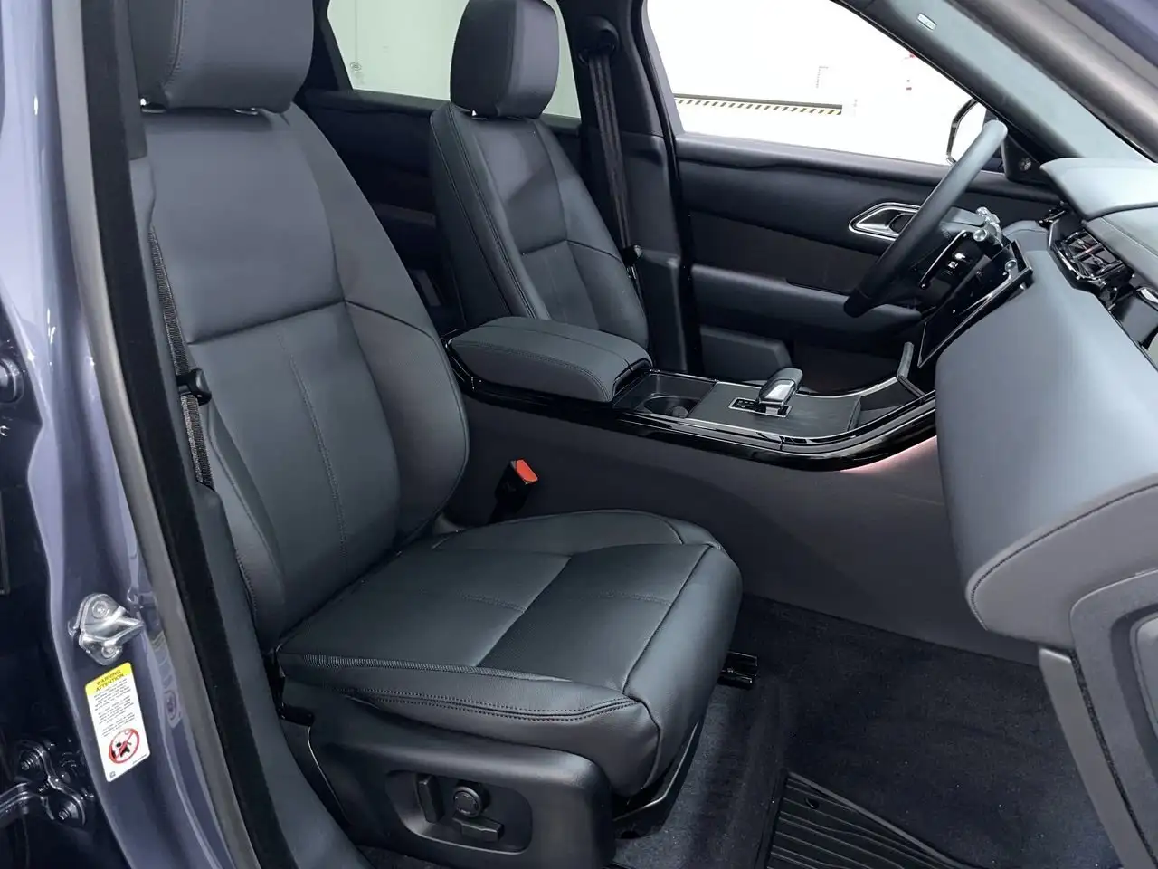 Land Rover Range Rover Velar снимка Land Rover Range Rover Velar