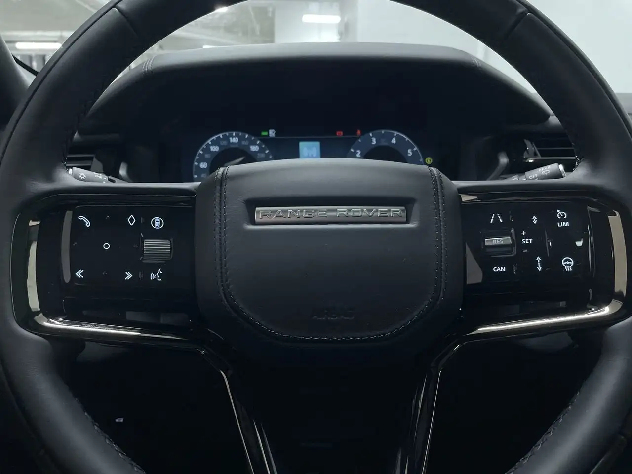 Land Rover Range Rover Velar снимка Land Rover Range Rover Velar